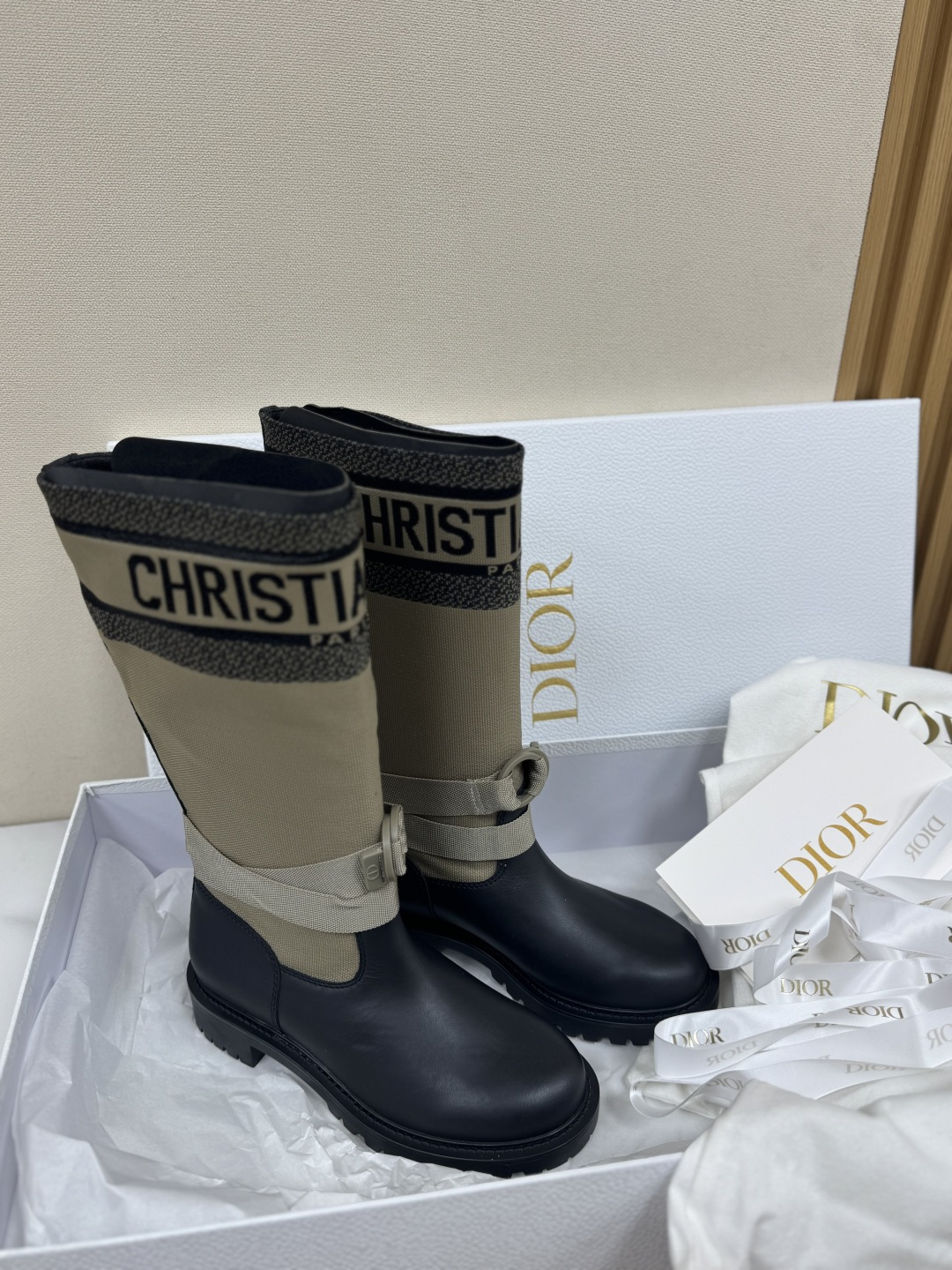 디올 신발 93393 Dior Shoes