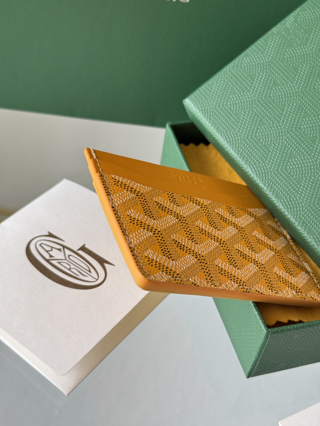 Goyard Yellow Card Holder - Compact & Stylish Wallet Alternative - Unisex 6 cmp i1745821582605 6802 0 4