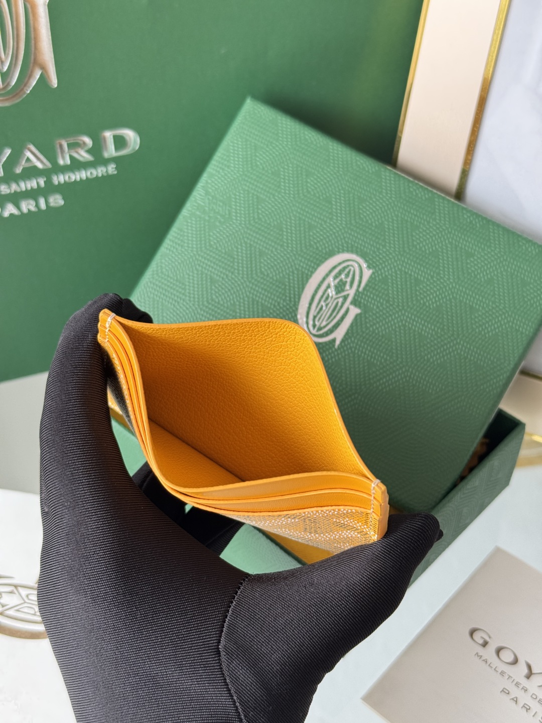 Goyard Yellow Card Holder - Compact & Stylish Wallet Alternative - Unisex 9 cmp i1745821587519 904 0 7