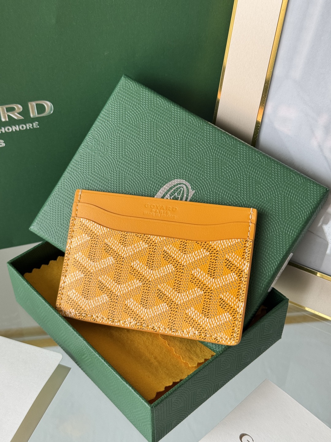 Goyard Yellow Card Holder - Compact & Stylish Wallet Alternative - Unisex 3 cmp i1745821587545 7454 0 1