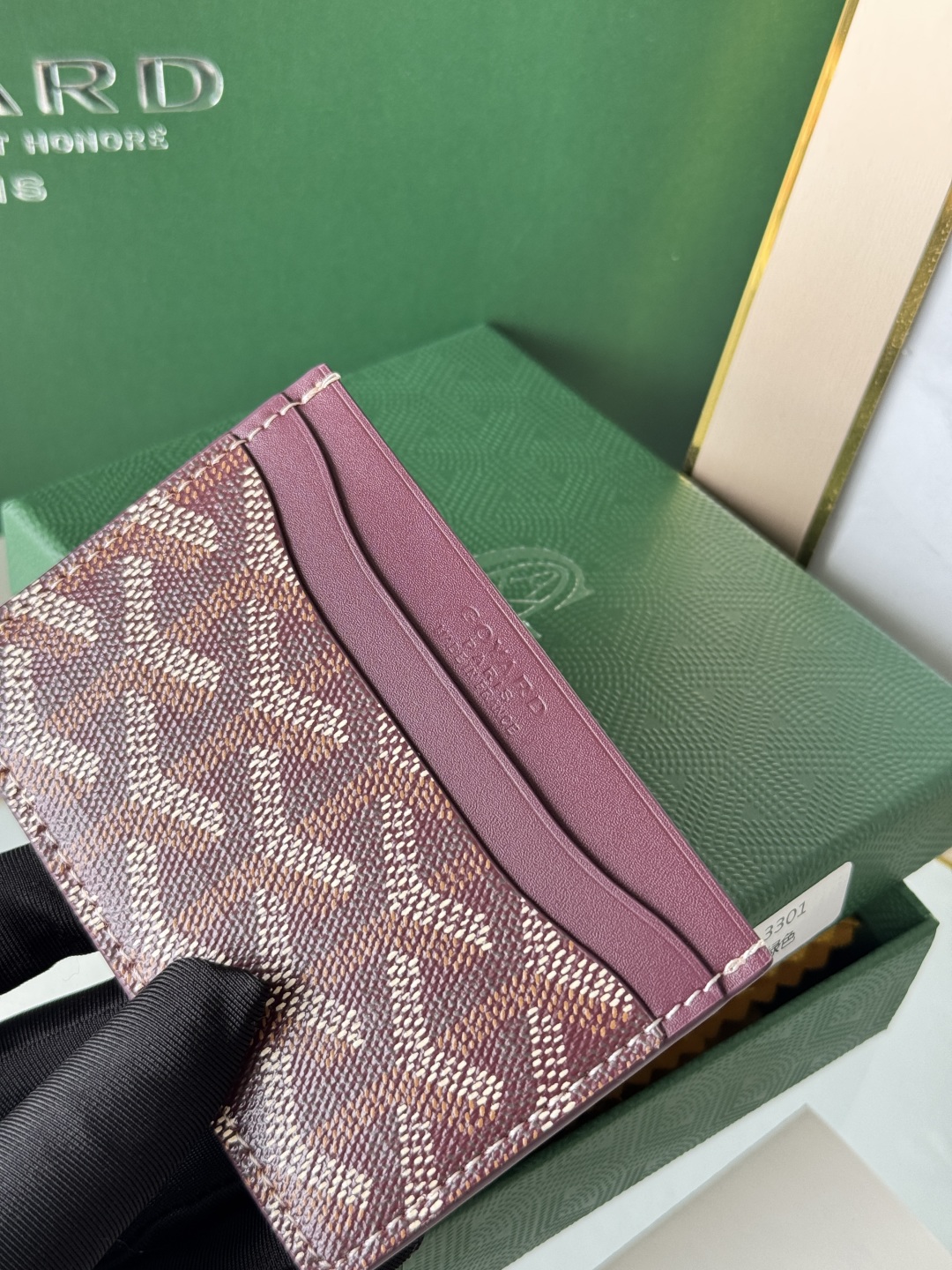 Goyard Card Holder - Compact and Stylish Wallet Alternative for Everyday Use 7 cmp i1745821783893 236 0 6