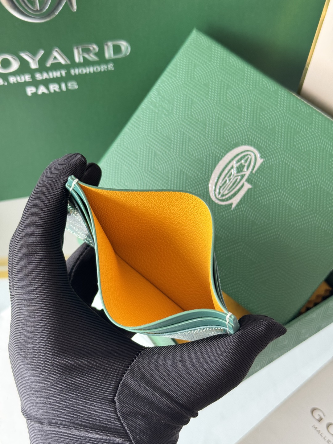 Goyard Green Card Holder - Compact and Stylish for Everyday Essentials 9 cmp i1745821813946 7008 0 8