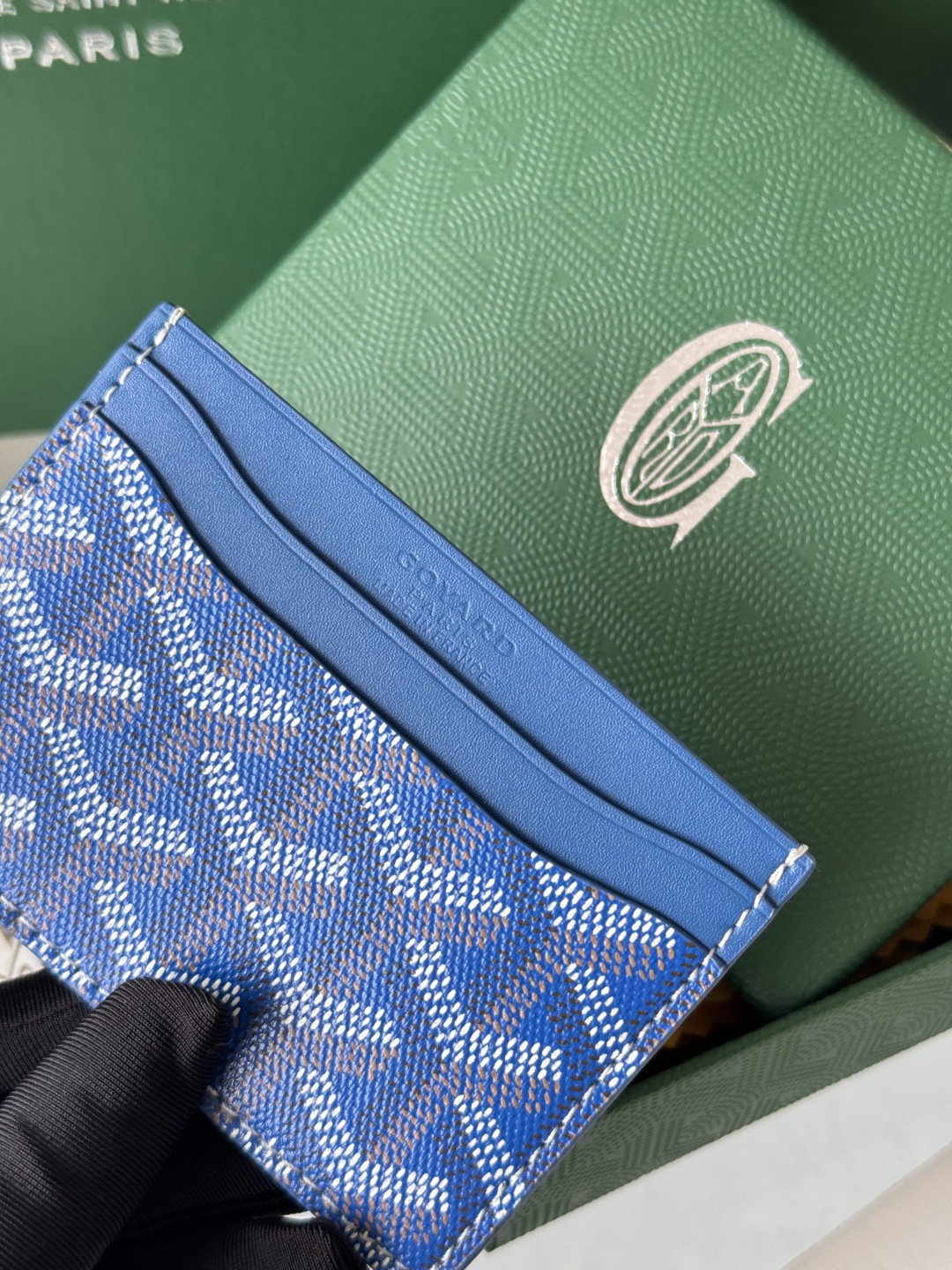 Goyard Blue Card Holder - Compact, Stylish Card Case for Everyday Use 7 cmp i1745821836041 7948 0 6