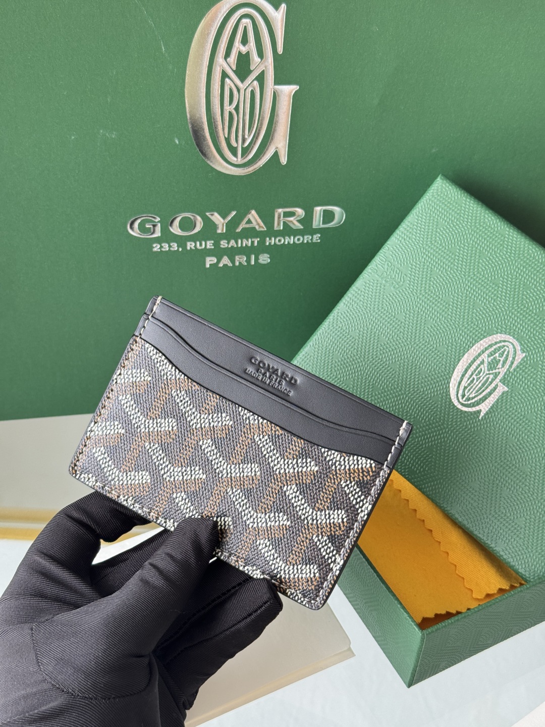 Goyard Card Holder - Compact and Stylish Card Case for Everyday Essentials 9 cmp i1745821850846 777 0 7