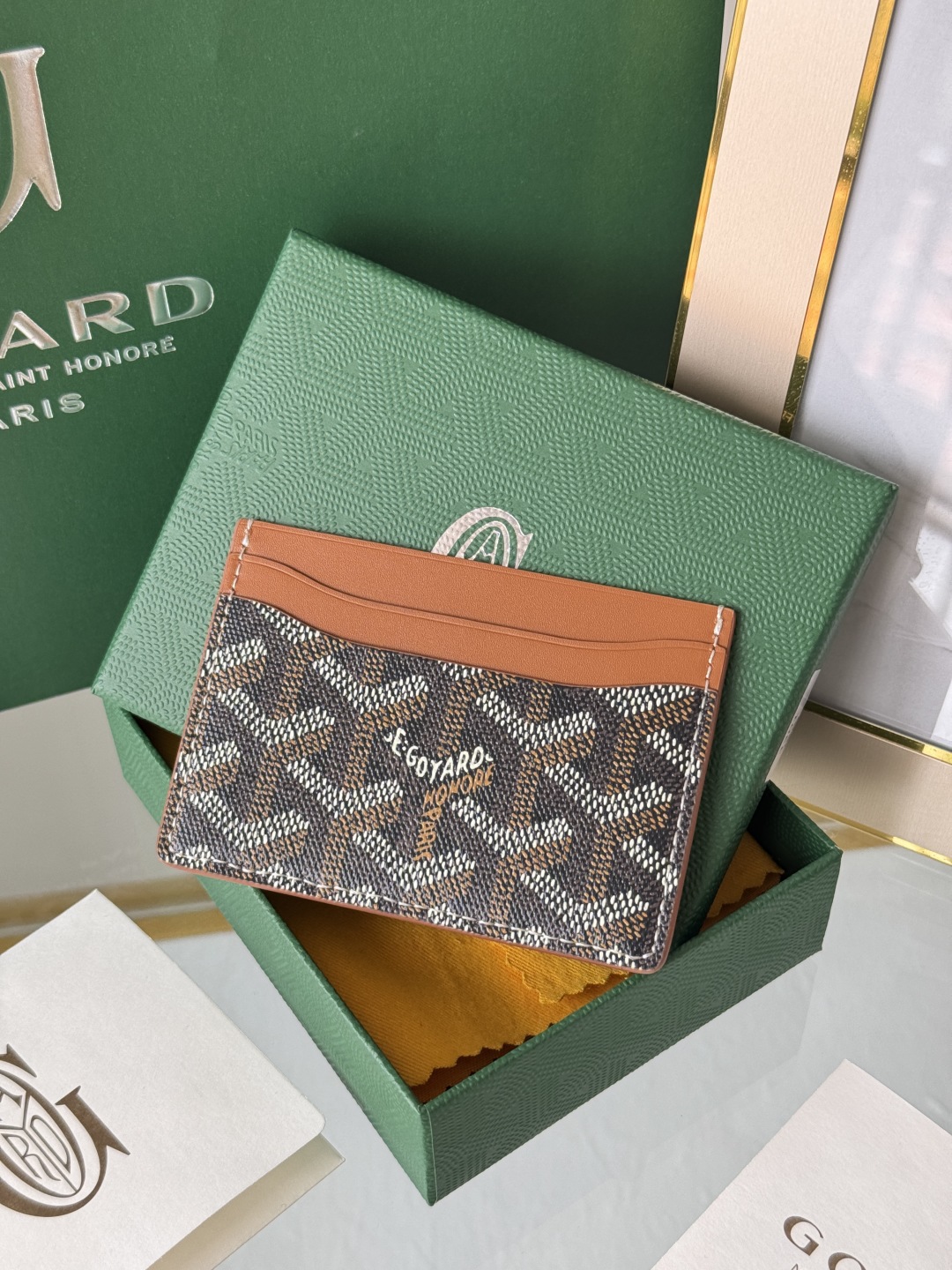 Goyard Card Holder - Compact and Stylish Card Case for Everyday Essentials 4 cmp i1745821887147 4884 0 2
