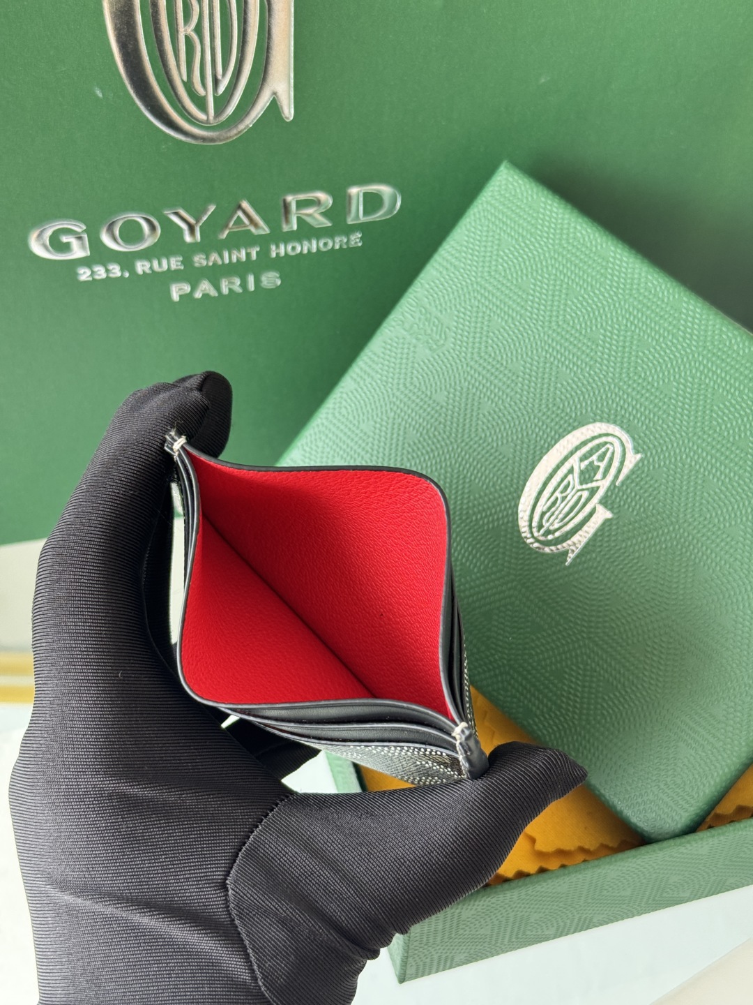 Goyard Card Holder - Compact and Stylish Card Case for Everyday Use 9 cmp i1745821961765 2028 0 8