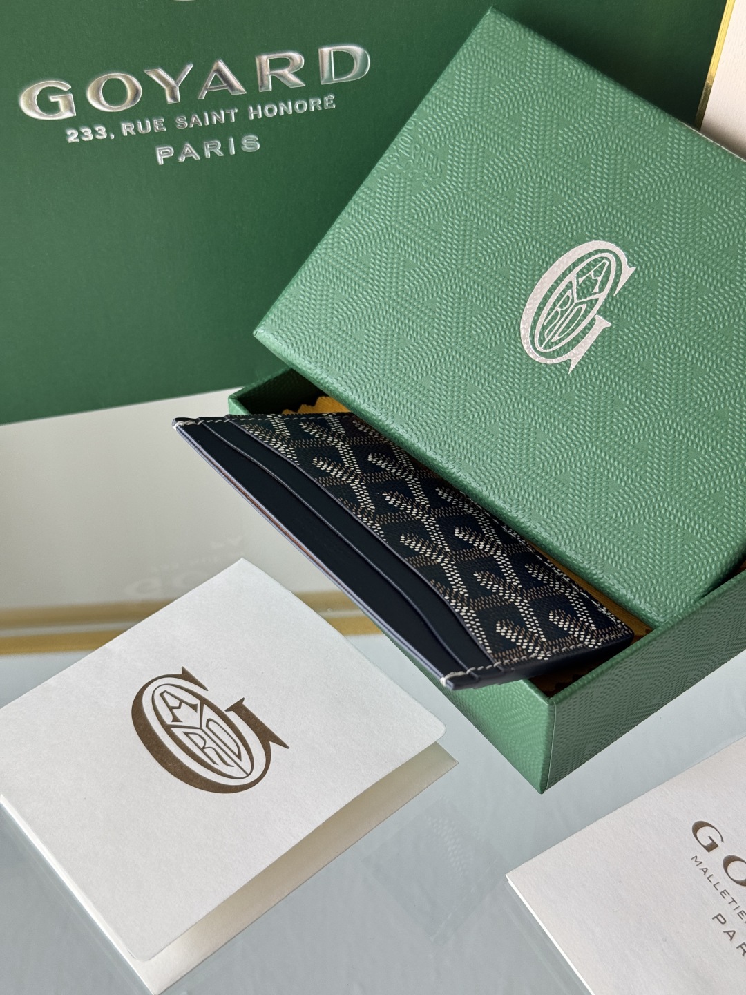 Goyard Card Holder - Compact and Stylish Wallet for Cards and Folded Bills 4 cmp i1745821997262 7134 0 3