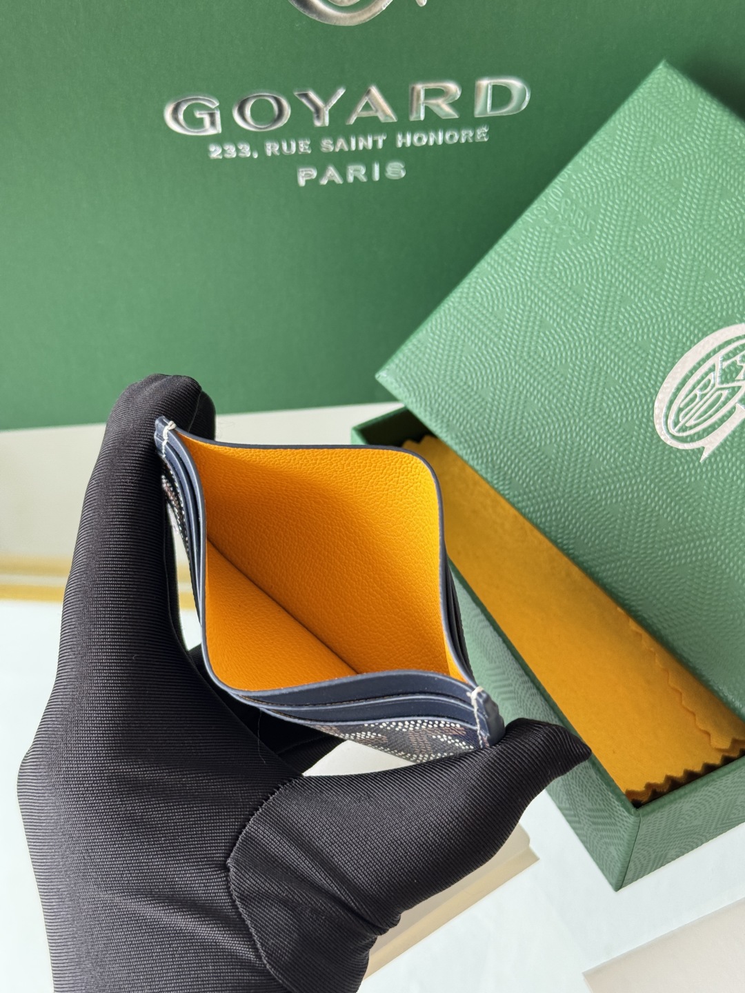 Goyard Card Holder - Compact and Stylish Wallet for Cards and Folded Bills 9 cmp i1745822001719 3189 0 8