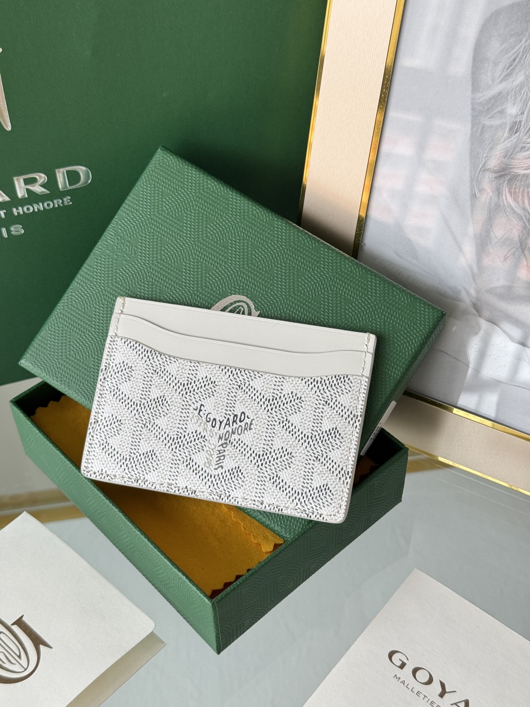 Goyard White Card Holder - Compact & Stylish Card Case, Perfect for Everyday Use 3 cmp i1745822016836 3 0 2