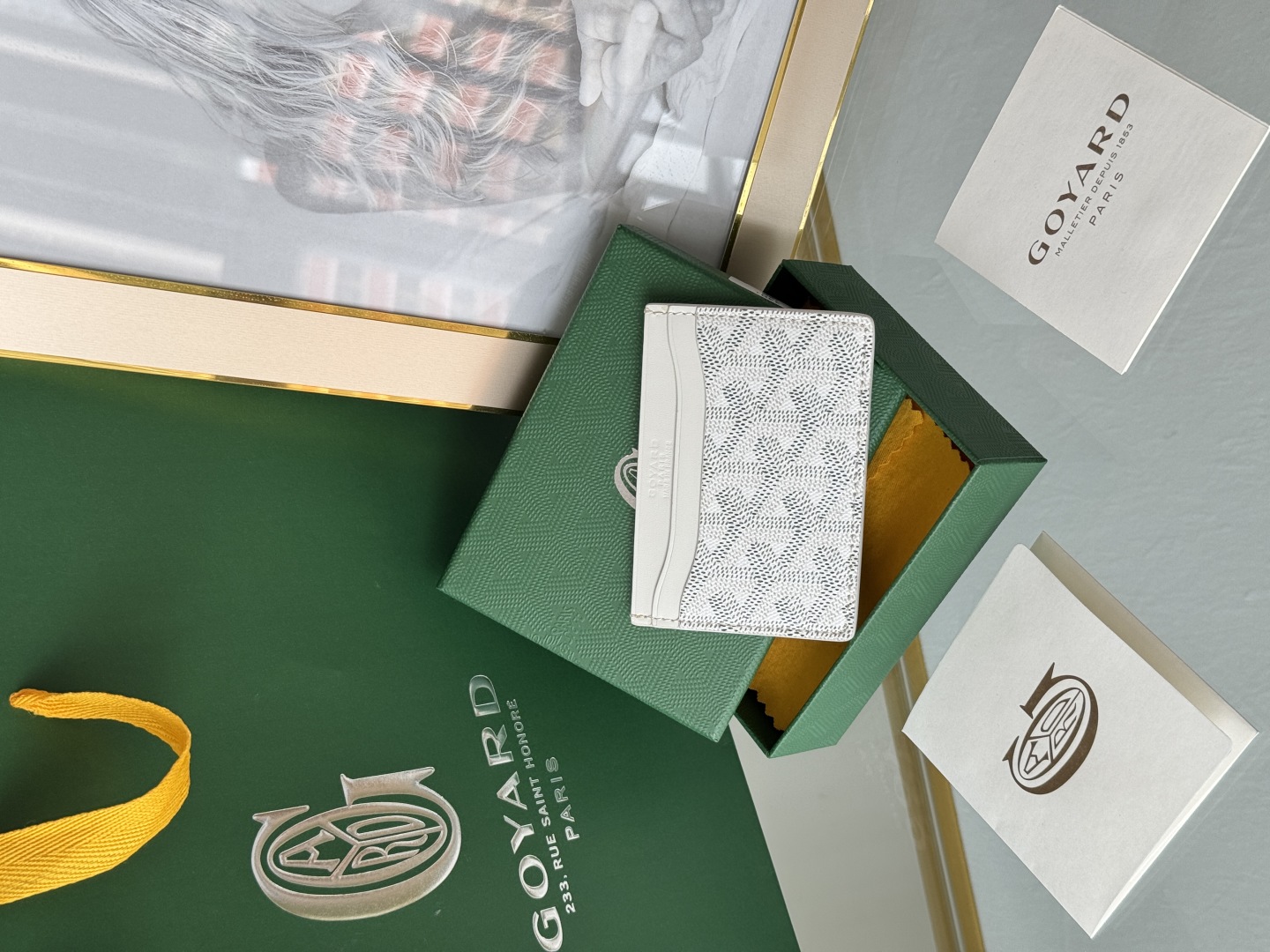 Goyard White Card Holder - Compact & Stylish Card Case, Perfect for Everyday Use 1 cmp i1745822023563 7653 0 0