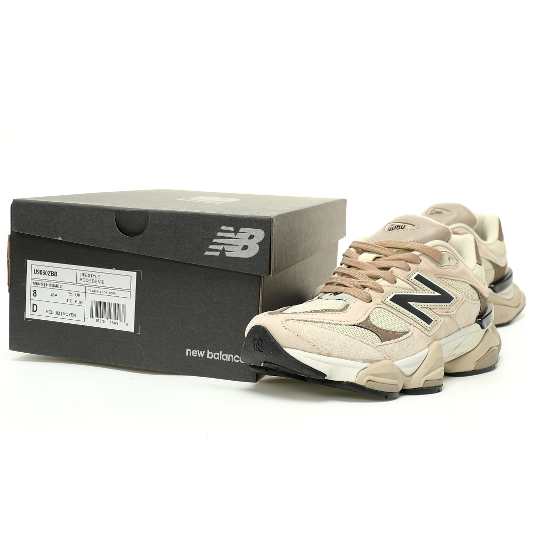 💰240 LY专供 独家纯原
【NB】【新品实拍篇】超优F版#男女鞋半码制#采用猪巴革组合网织布鞋面材质#4层组合底模#中底嵌入ABZORB缓震科技材料及后跟嵌入TPU装饰条稳固❗️ 2025中国蛇年限定配色!全新NB新百伦New Balance 9060"Mocha Brown"系列复古百搭老爹风小象蹄休闲运动跑步鞋“米黄摩卡棕黑”U9060ZBB
尺码:36 37 37.5 38 38.5 39.5 40 40.5 41.5 42 42.5 43 44 44.5 45 46.5
NewBalance近些年的出彩表现想必无需多言,除了各大品牌争相与其推出联名鞋款外,NewBalance也在逐步将自己的经典球鞋带回,当中最值得一提的莫过于NewBalance9060。近日,两款全新配色 New Balance 9060 官图曝光。第一双配色采用经典配色妆点,复古气质十足。鞋面采用网眼布、翻毛皮和皮革材质打造,带来不俗的视觉层次感。鞋侧面印有“N”字Logo,彰显鞋款身份。做旧白色中底搭配灰色外底收尾,完善整双鞋设计。第二双配色采用深灰色妆点,灰色和白色点缀,十分帅气。其余设计与第一款相同。