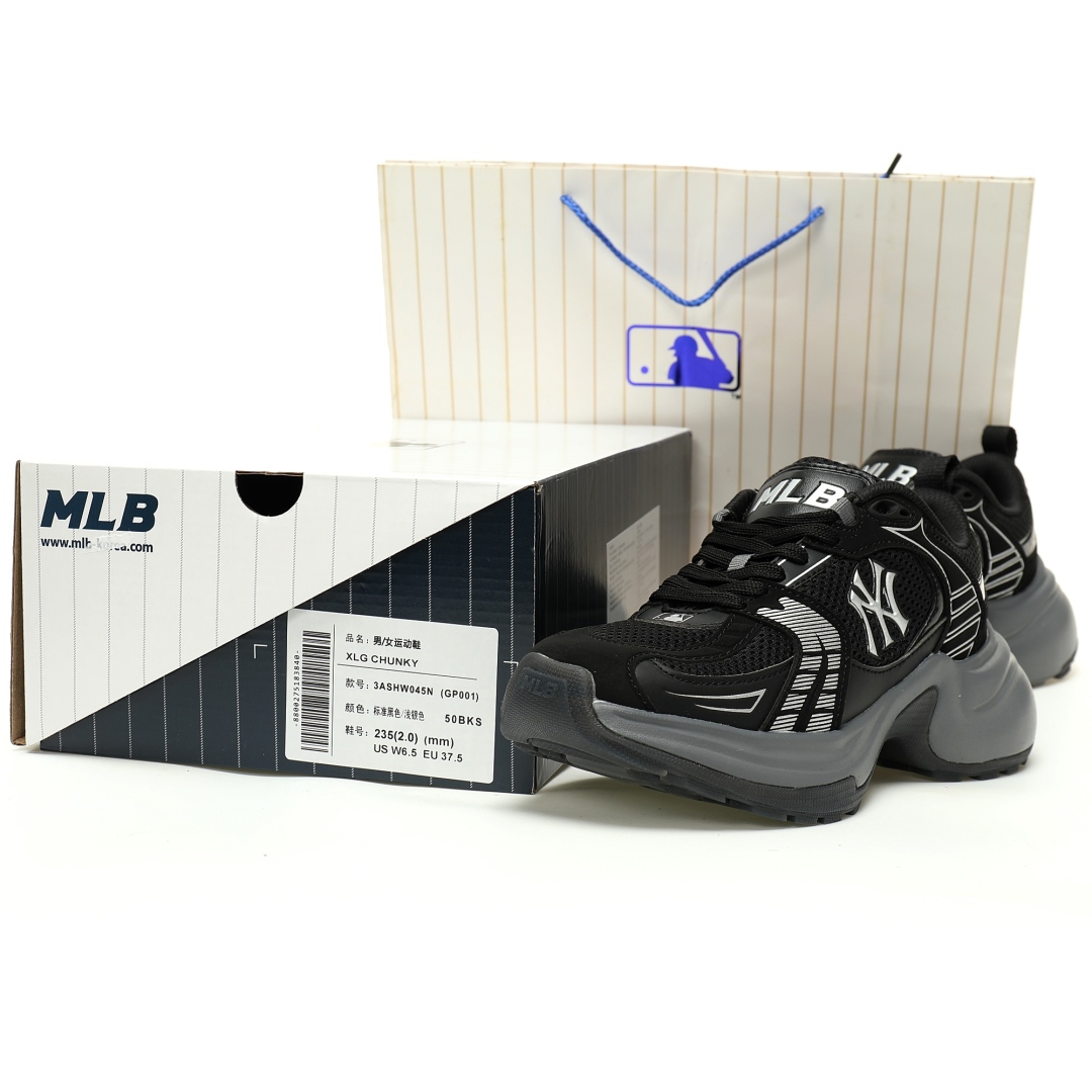 💰160 市面 顶级纯原
【MLB】【新品实拍篇】升级MB版#女鞋真标半码制#原楦原纸版数据开发#采用优质轻量克重纤维移膜皮革及透气网面鞋面材质#全新开发4.5cm厚度MD缓震组合防滑耐磨橡胶大底❗️潮人皆有MLB！联乘美国榄球洋基队New York Yankees x MLB XLG Chunky Low XLG系列低帮厚底复古老爹风休闲运动慢跑鞋“黑灰银NY”3ASHW045N-50BKS
尺码：35 36 36.5 37.5 38 38.5 39 40 40.5 41 