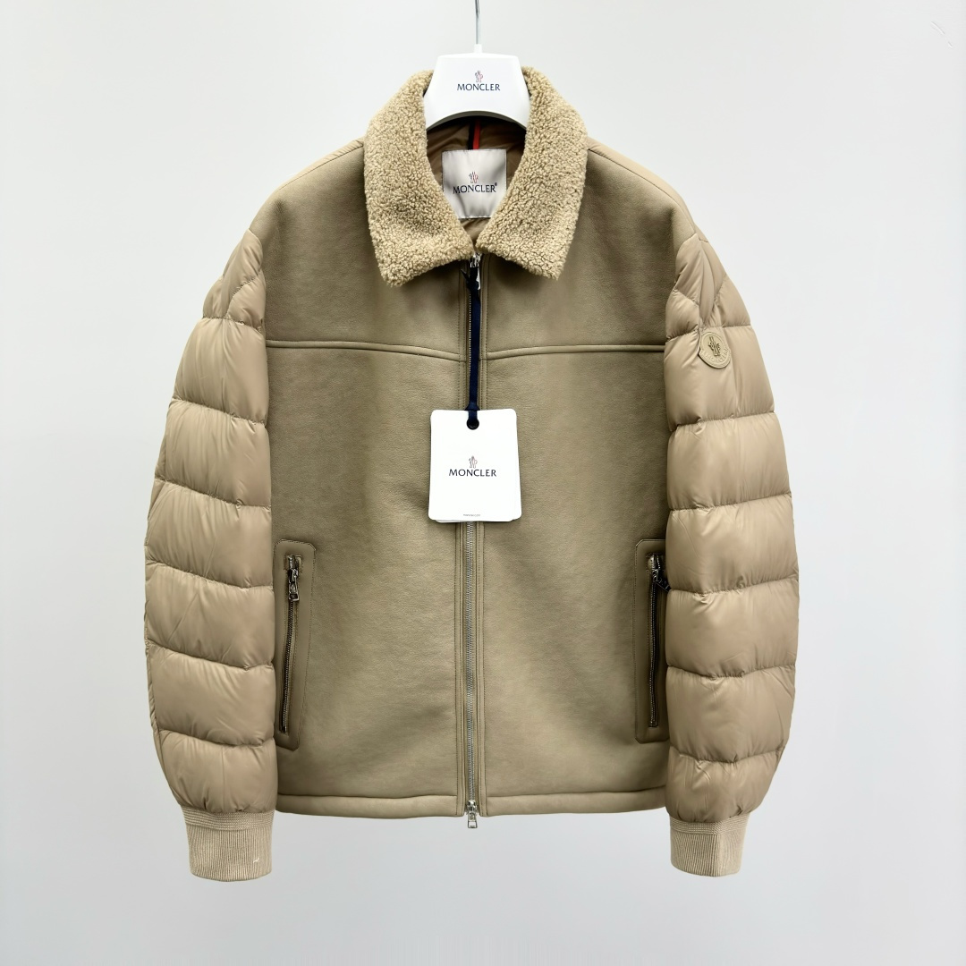 NO:607971,Moncler Spliced ​​Zipper Long Sleeve Down Jacket Men's Fabric Polyester (Polyester) Version Fit Thickness Moderate Length Regular Collar Stand Collar Packing List Brand Label Card Hangtag Ingredient Content Polyester Fiber Placket Zipper Sleeve Length Long Sleeve 283255124,,down jacket,alexander wang19860909Moncler 拼接拉链长袖羽绒服 男款 面料 涤纶(聚酯纤维) 版型 合身 厚度 适中 衣长 常规款 领型 立领 包装清单 品牌标签卡吊牌 成分含量 聚酯纤维 衣门襟 拉链 袖长 长袖 283255124,,down jacket,alexander wang,Men's clothing
