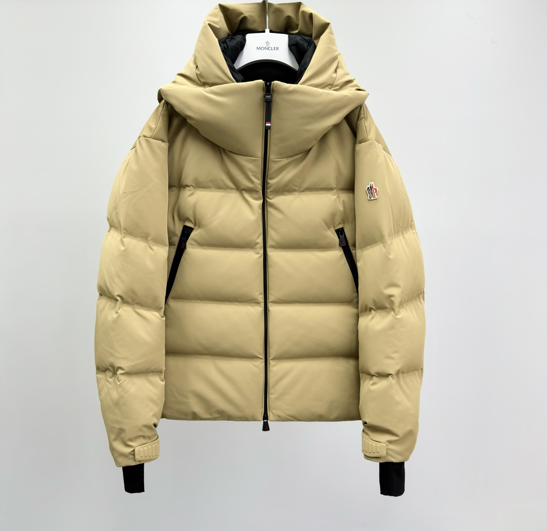 NO:537123,M0ncler Grenoble Fellberg Hooded Simple Comfortable Casual Down Jacket Men's Fabric Nylon, Polyester (Polyester), Spandex (Polyurethane Elastic) Loose Size Moderate Thickness Collar Hooded Ingredient Content Fabric 1: Nylon 87 Spandex 13 Fabric 2: Polyester Fabric 3: Polyester Fabric 4: Nylon 83 Clothes zipper Sleeve Drop-off sleeve Sleeve Long Sleeve Pattern Solid Color 2828256764,,down Jacket,hats,alexander wang19860909M0ncler Grenoble Fellberg 连帽简约舒适休闲羽绒服男款 面料锦纶,涤纶(聚酯纤维),氨纶(聚氨酯弹性纤维) 版型宽松 厚度适中 领型连帽 成分含量面料1:锦纶87氨纶13面料2:聚酯纤维 面料3:聚酯纤维面料4:锦纶83 衣门襟拉链 袖型落肩袖 袖长长袖 图案纯色 2828256764,,down jacket,hats,alexander wang,Men's clothing