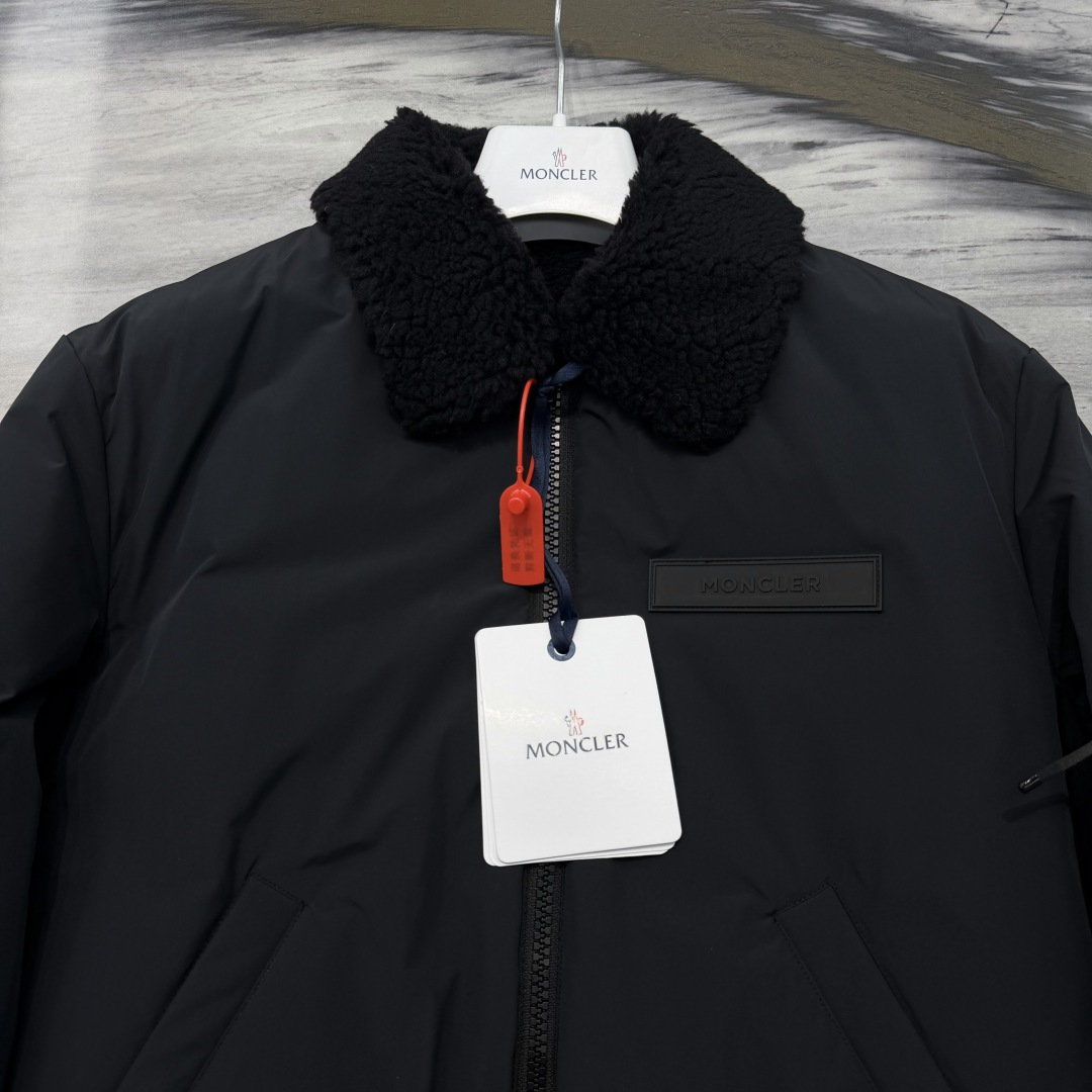 M0ncler 双面飞行员羽绒服定制柔绒哑光锦织料 以及泰迪绒 使用新国标90白鸭绒(欢迎检测) 冲绒量