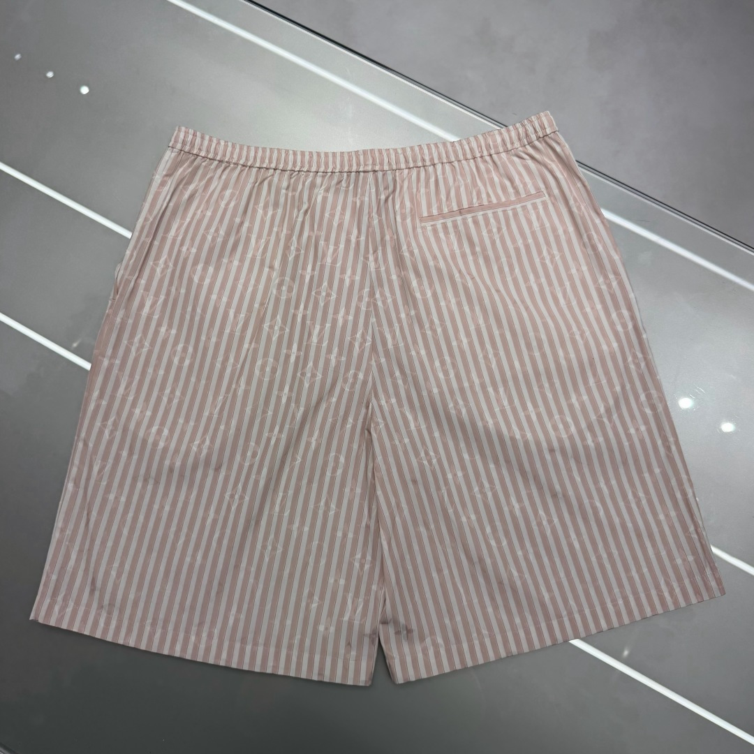 루이비통 남성 반바지 131720 Louis Vuitton Shorts 썸네일 이미지