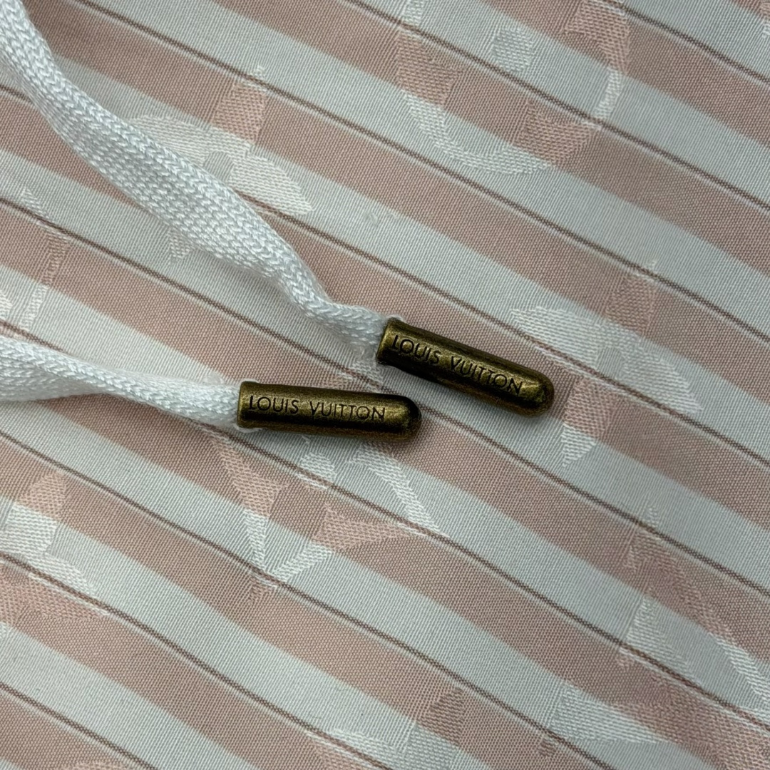 루이비통 남성 반바지 131720 Louis Vuitton Shorts 썸네일 이미지