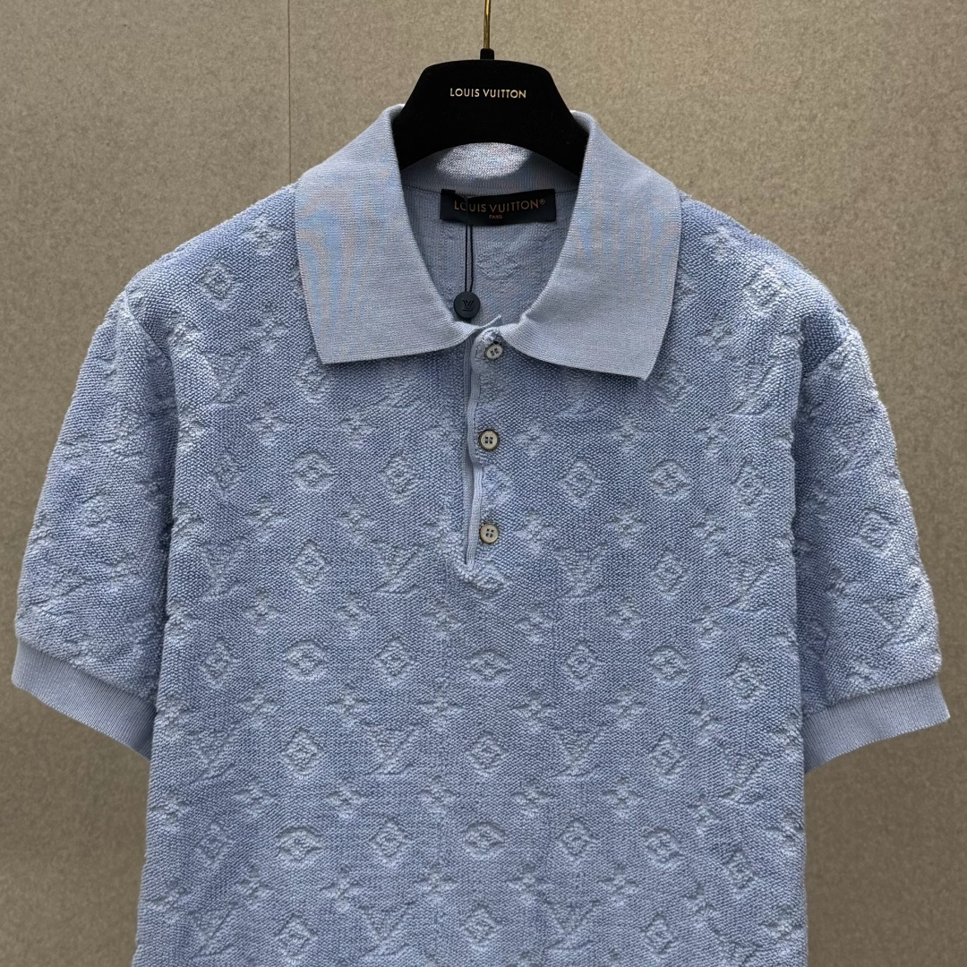 루이비통 남성 반팔 131716 Louis Vuitton T Shirt 썸네일 이미지