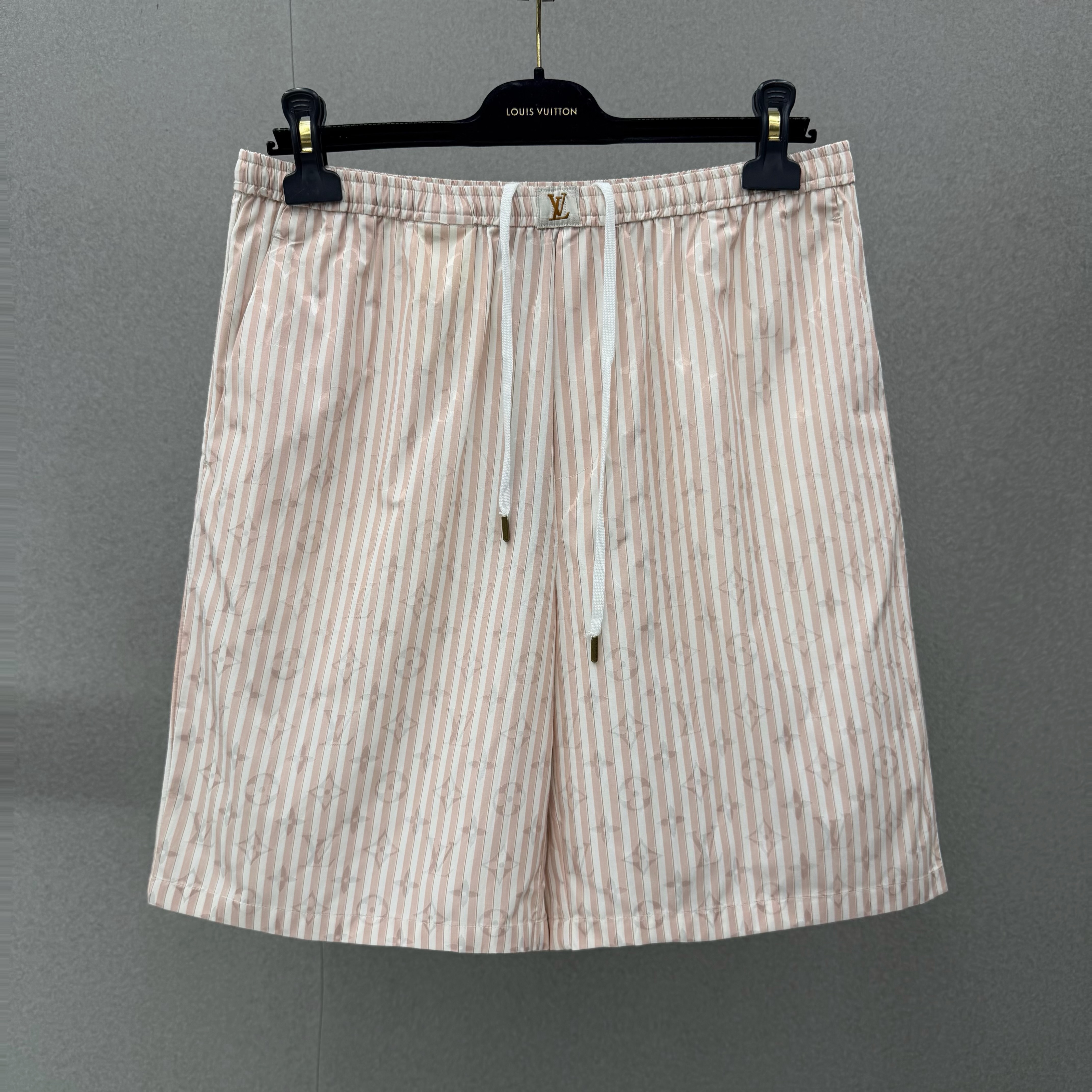 루이비통 남성 반바지 131720 Louis Vuitton Shorts 썸네일 이미지