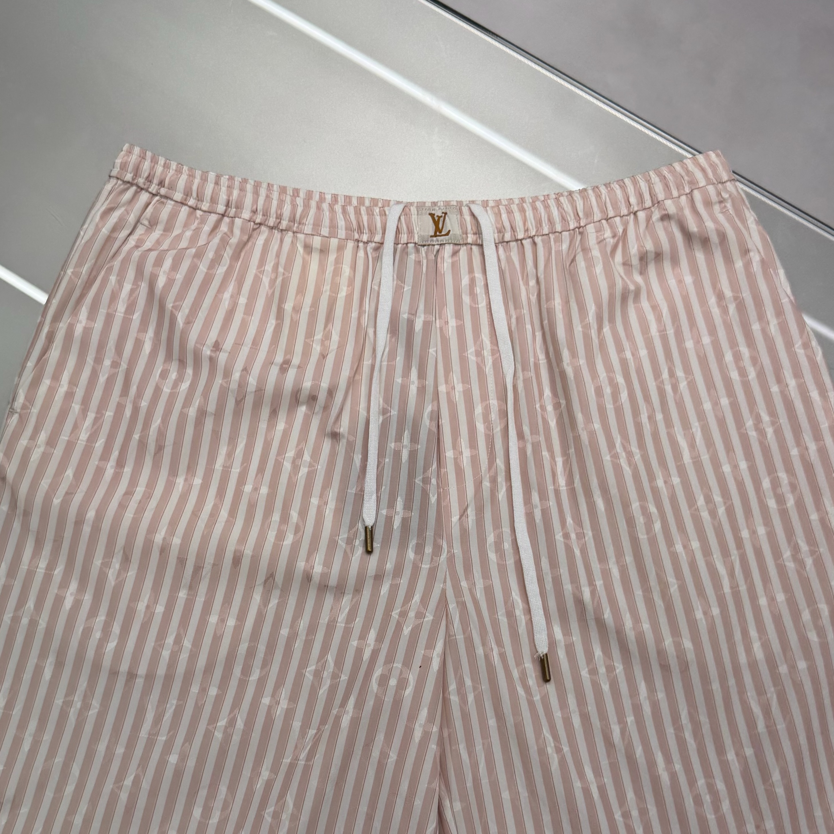 루이비통 남성 반바지 131720 Louis Vuitton Shorts 썸네일 이미지