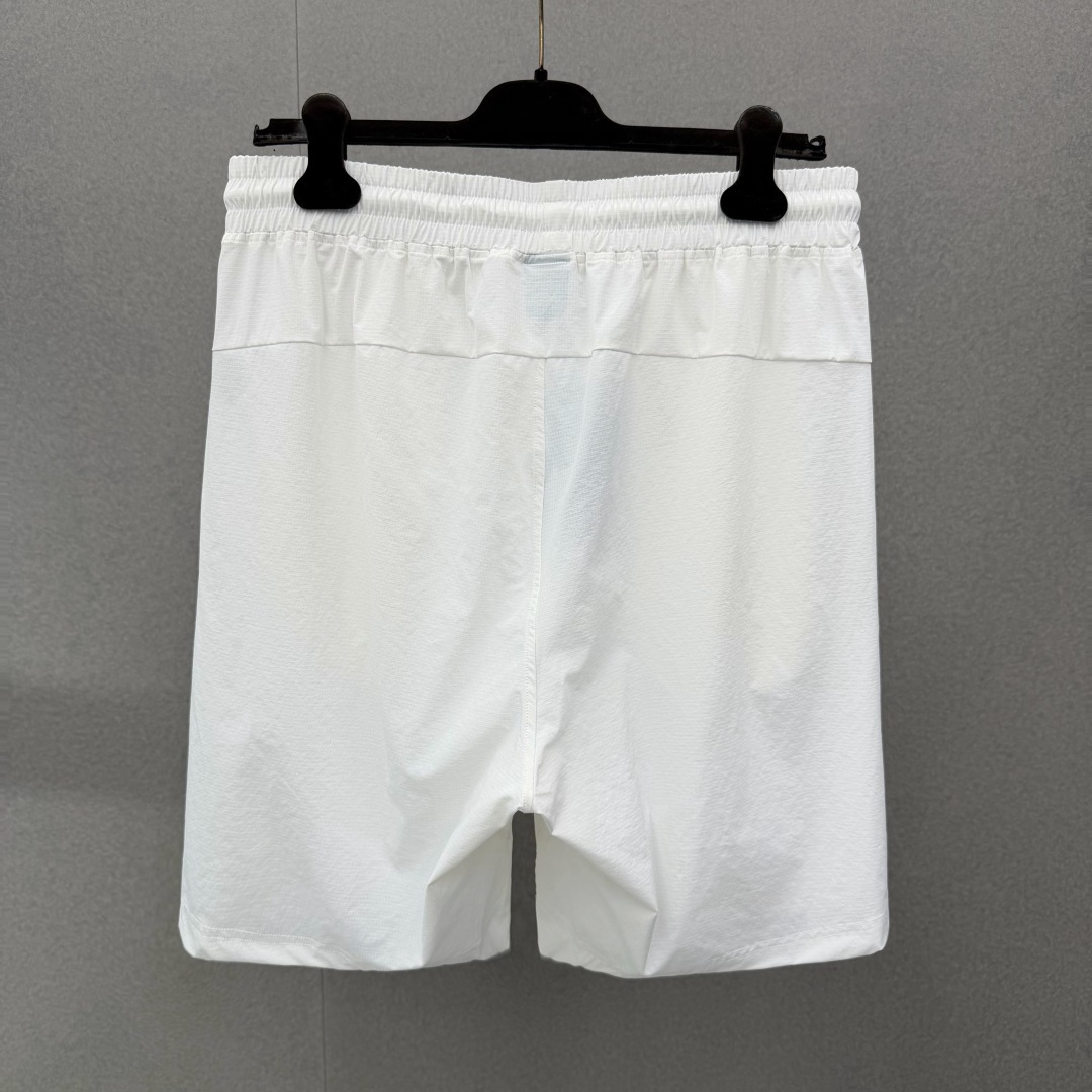 아크테릭스 남성 반바지 131713 Arc'teryx Shorts 썸네일 이미지