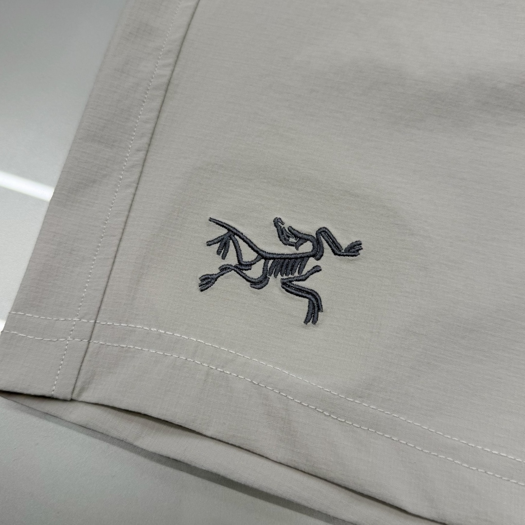 아크테릭스 남성 반바지 131711 Arc'teryx Shorts 썸네일 이미지