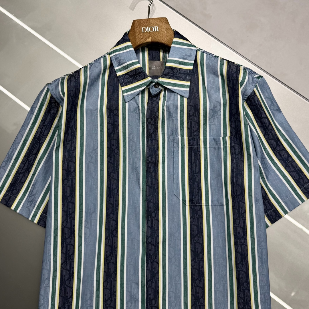 디올 남성 반팔 131707 Dior T Shirt 썸네일 이미지