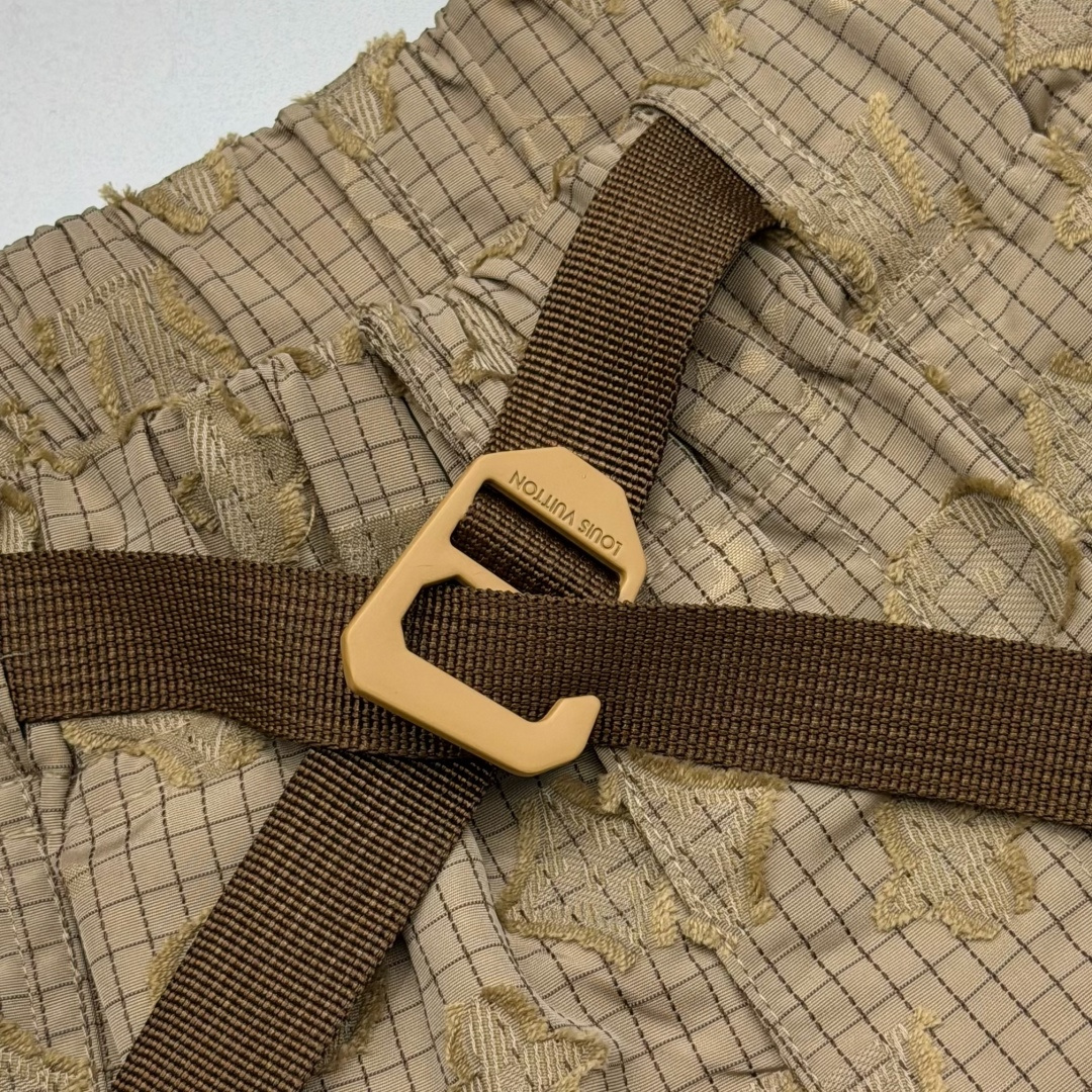 루이비통 남성 반바지 131691 Louis Vuitton Shorts 썸네일 이미지