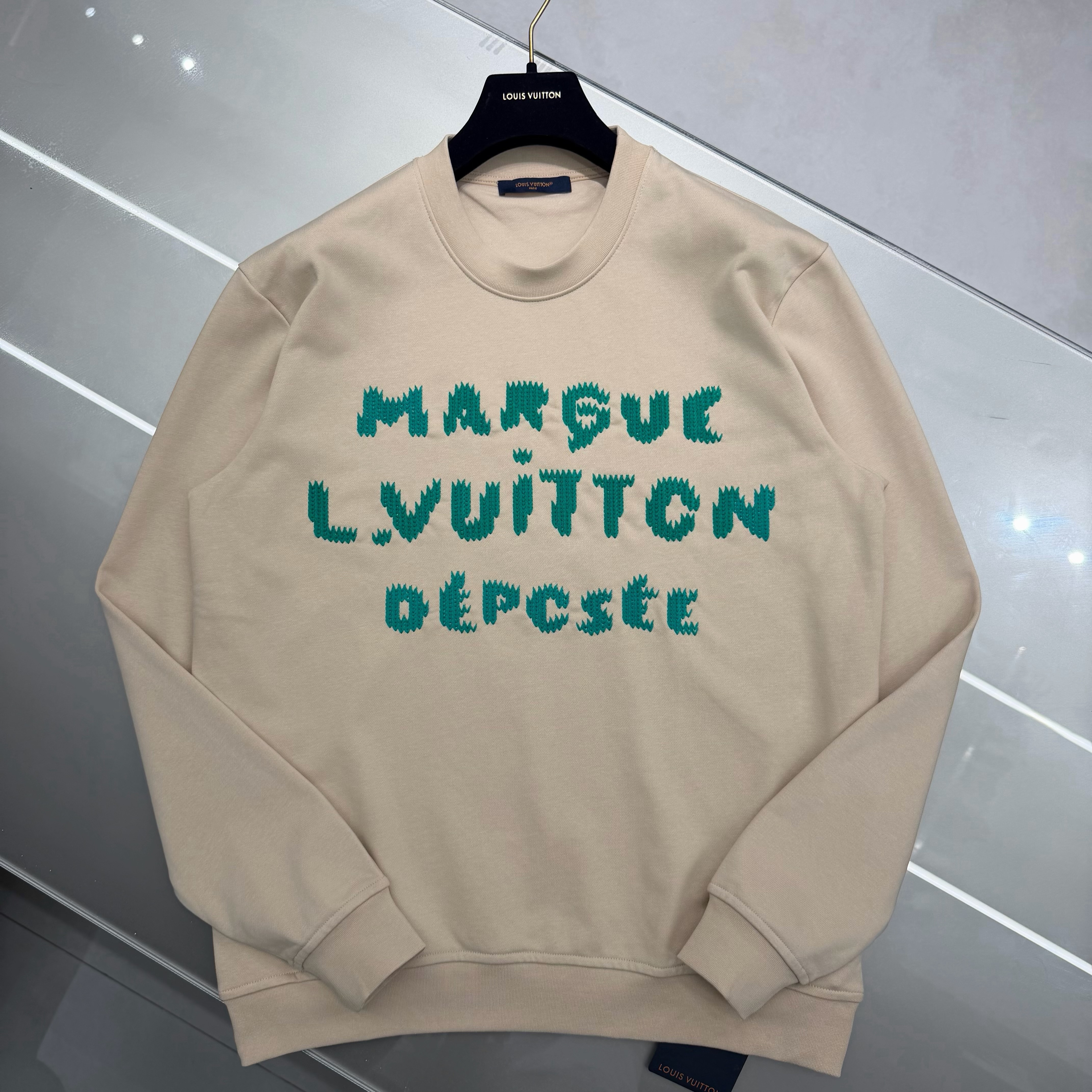 루이비통 남성 니트 131693 Louis Vuitton Knit 썸네일 이미지