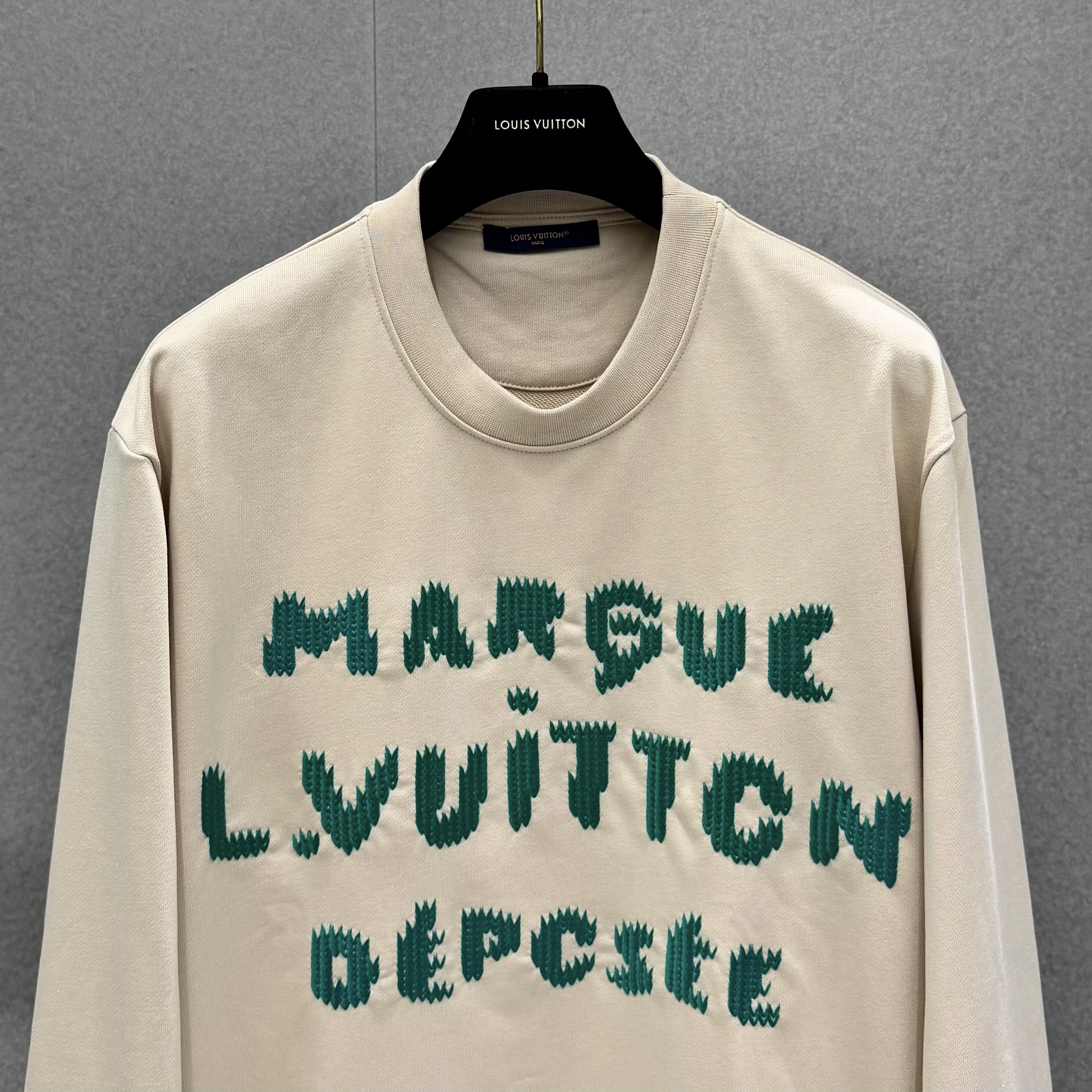 루이비통 남성 니트 131693 Louis Vuitton Knit 썸네일 이미지