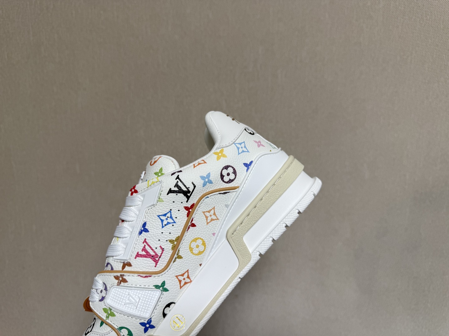 LV路易威登Louis Vuitton Trainer Sneaker Low休闲运动文化百搭篮球板鞋 白三彩