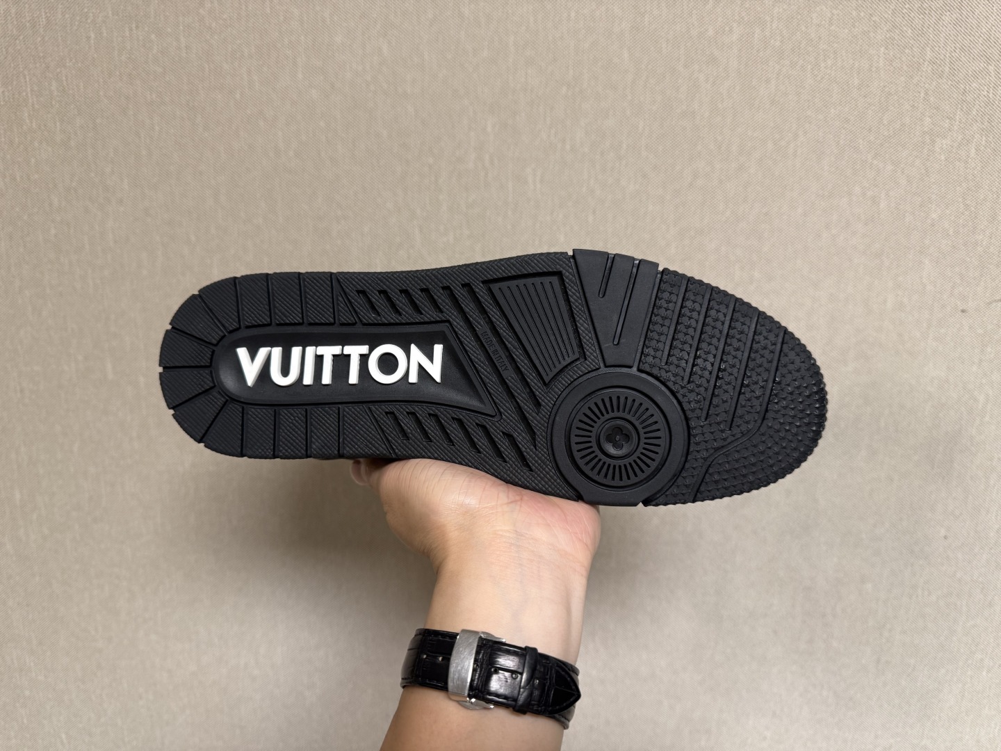 LV路易威登Louis Vuitton Trainer Sneaker Low休闲运动文化百搭篮球板鞋 黑三彩