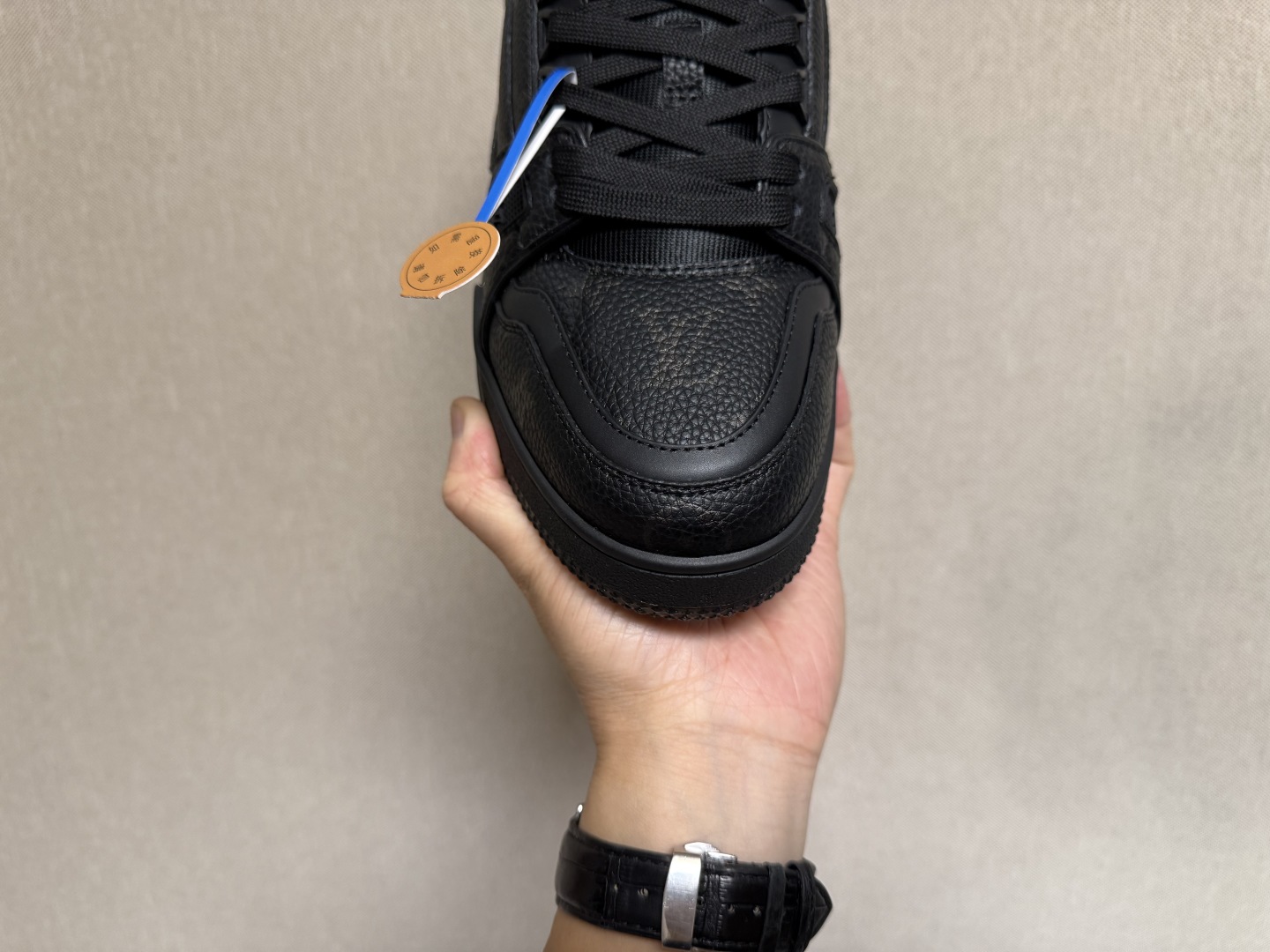 路易威登Louis Vuitton Trainer Sneaker Low休闲运动文化百搭篮球板鞋 黑印花