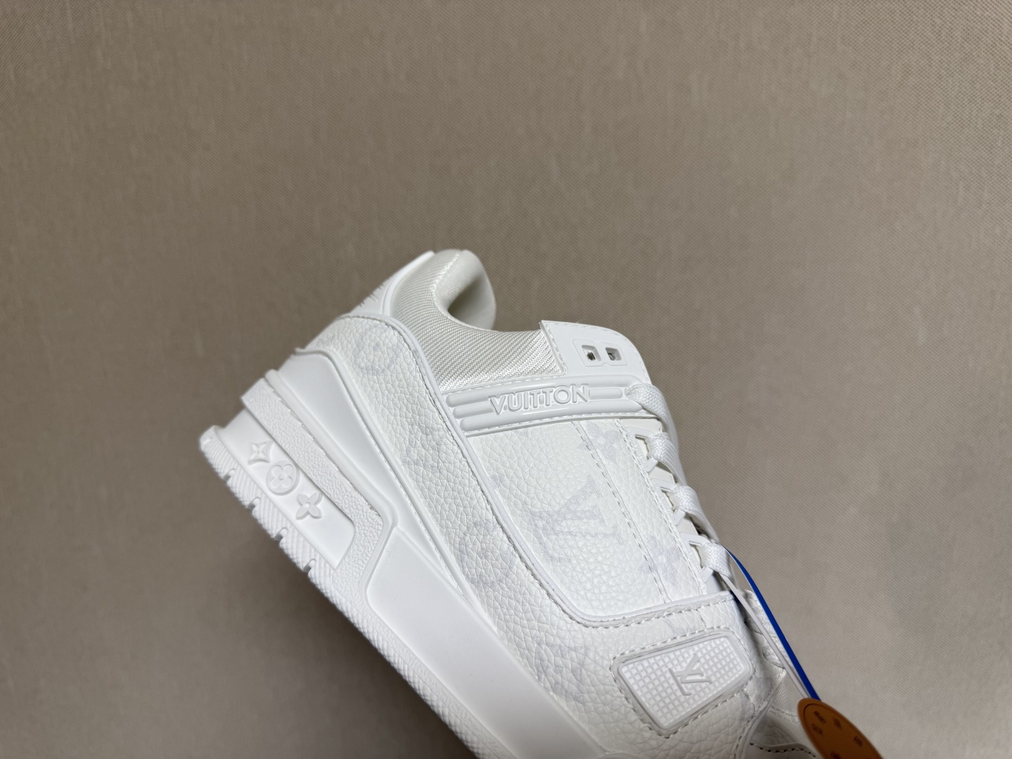 LV路易威登Louis Vuitton Trainer Sneaker Low休闲运动文化百搭篮球板鞋 白印花