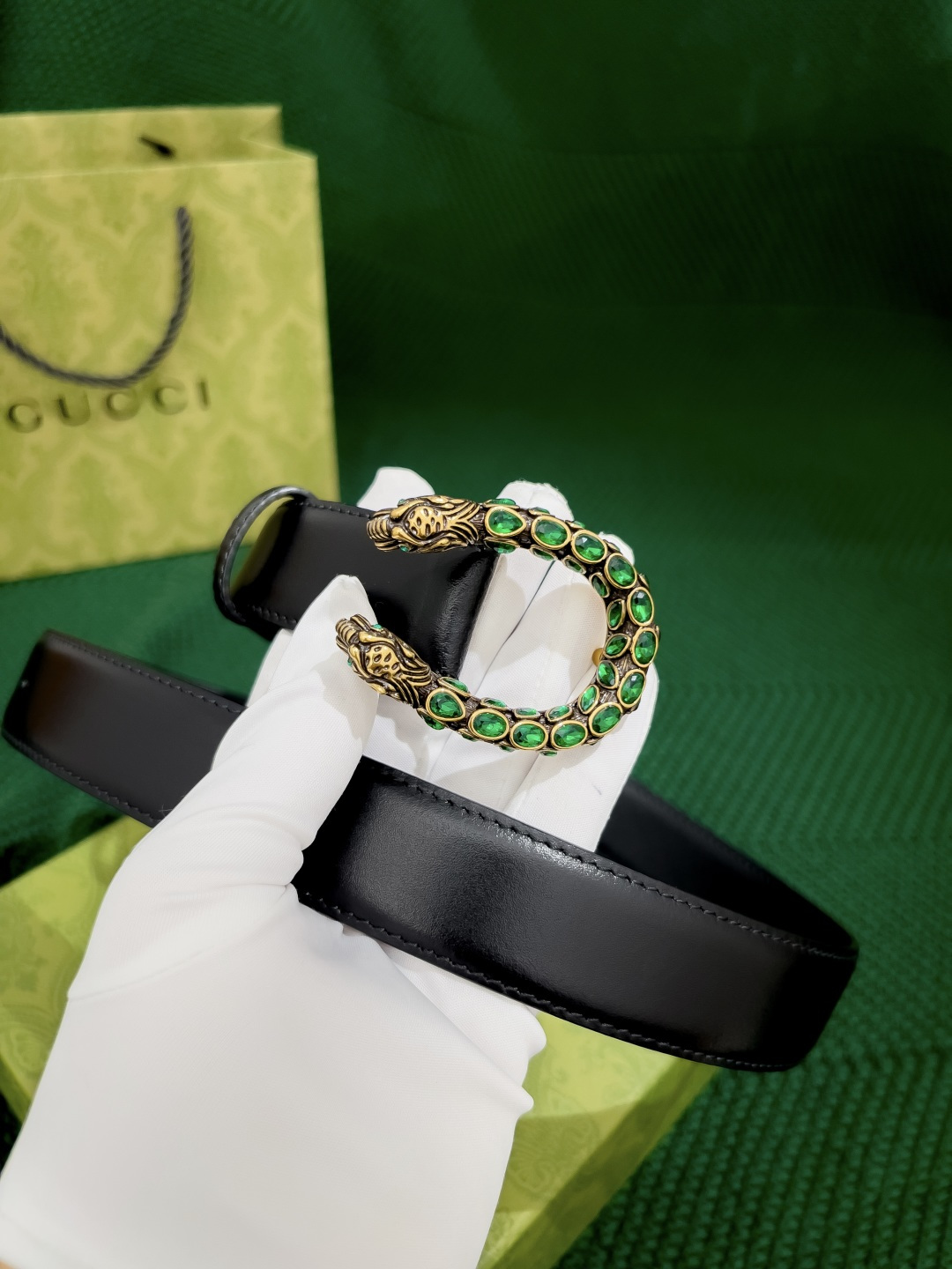 古奇 高端货品 宽度3.0 女士腰带头昂小牛皮皮料，搭配意大利sirp皮厂的底皮，精细的做工，用心制作。