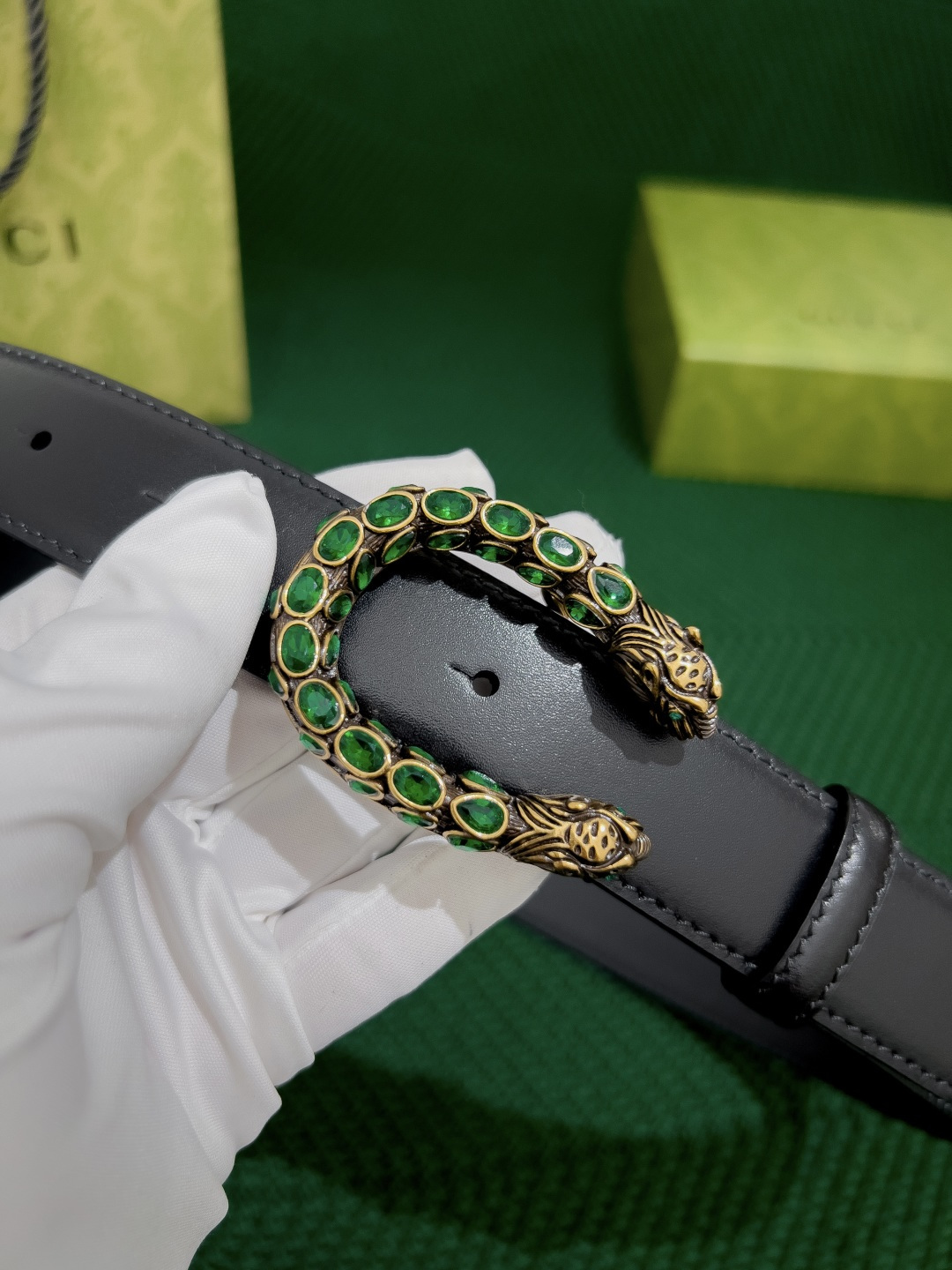 古奇 高端货品 宽度3.0 女士腰带头昂小牛皮皮料，搭配意大利sirp皮厂的底皮，精细的做工，用心制作。