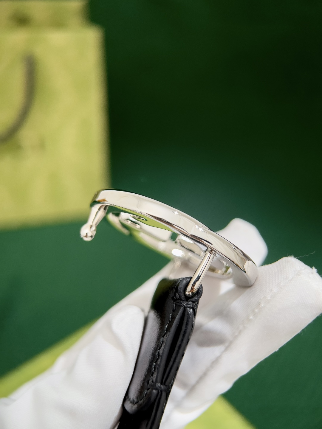 古奇 高端货品 宽度3.0 女士腰带头昂小牛皮皮料，搭配意大利sirp皮厂的底皮，精细的做工，用心制作。