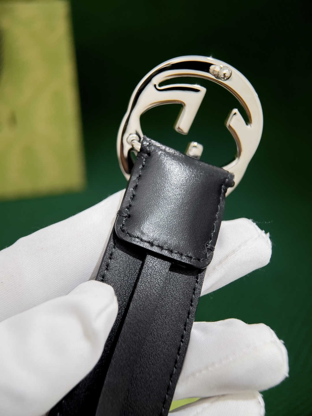 古奇 高端货品 宽度3.0 女士腰带头昂小牛皮皮料，搭配意大利sirp皮厂的底皮，精细的做工，用心制作。