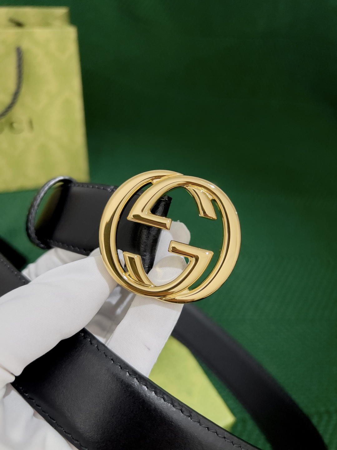 古奇 高端货品 宽度3.0 女士腰带头昂小牛皮皮料，搭配意大利sirp皮厂的底皮，精细的做工，用心制作。