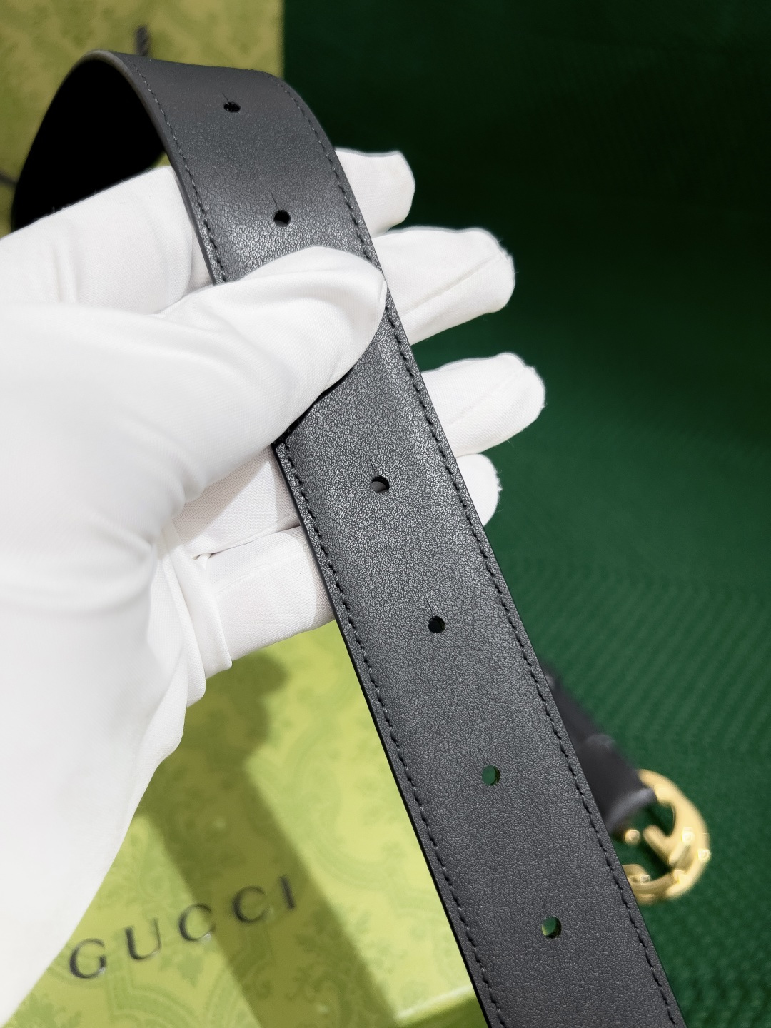 古奇 高端货品 宽度3.0 女士腰带头昂小牛皮皮料，搭配意大利sirp皮厂的底皮，精细的做工，用心制作。