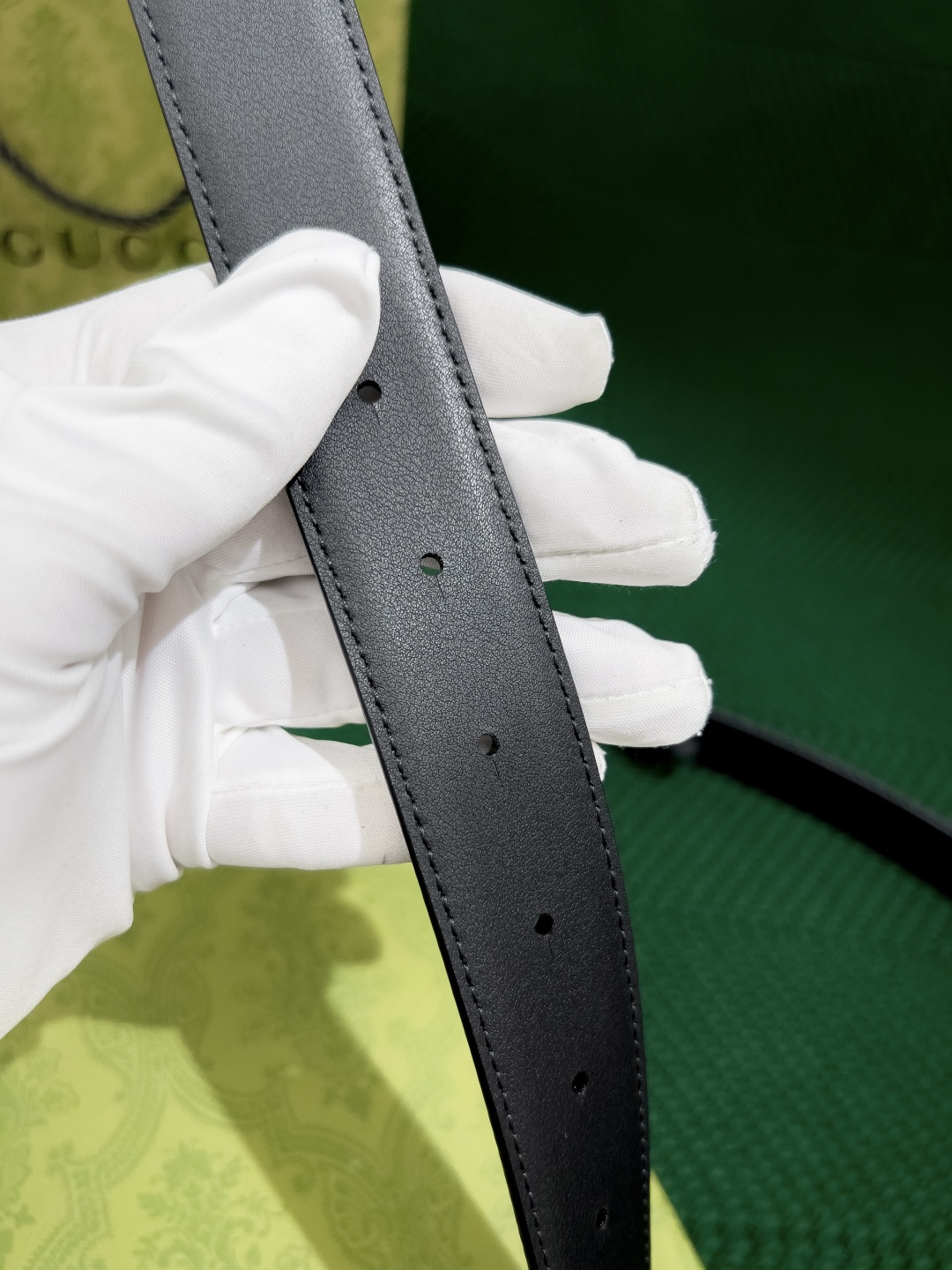 古奇 高端货品 宽度3.0 女士腰带头昂小牛皮皮料，搭配意大利sirp皮厂的底皮，精细的做工，用心制作。