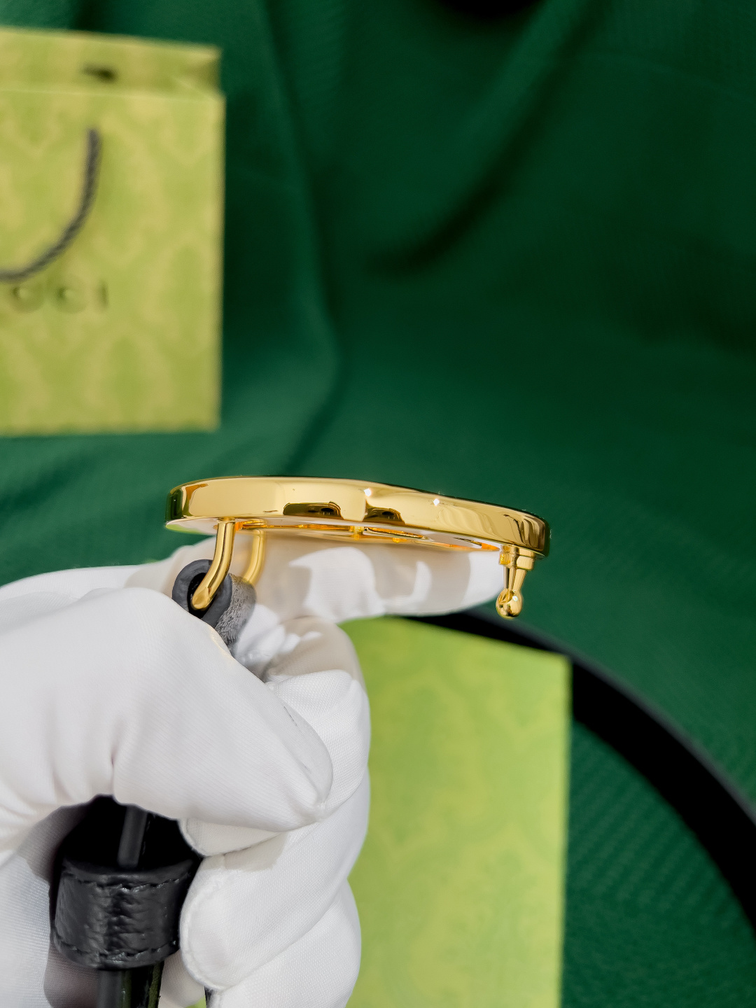 古奇 原单货 宽度40mm 原厂热压猪皮纹，对花开料，纹路正品一致，非市场不对版花纹，原厂小牛做底，欢迎