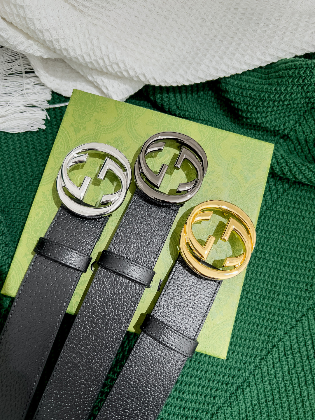 古奇 原单货 宽度40mm 原厂热压猪皮纹，对花开料，纹路正品一致，非市场不对版花纹，原厂小牛做底，欢迎