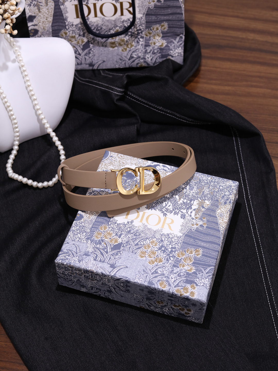 Dior 迪奥 秋冬新品 宽度2.0cm