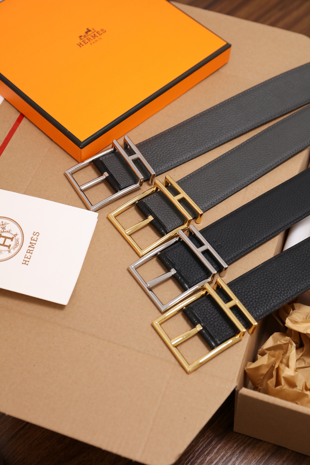 爱马仕 原单货品。双面可用 宽度3.8cmTOGO荔枝纹头层小牛皮搭配进口底皮。夹心我们也是用的纯皮，手