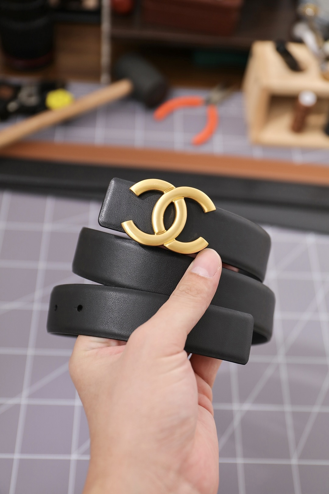 Chanel 宽度：𝟯 𝟬𝗰𝗺 香奈儿 CHANEL « 配全套 原包装 » 双面可用/皮质柔软舒适 进口 小牛皮+精品纯钢扣 官网对版开模 在售 款