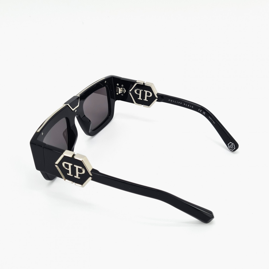  PHILIPP PLIEN
Original quality
全套原版开模 
采用进口板材切割抛光处理