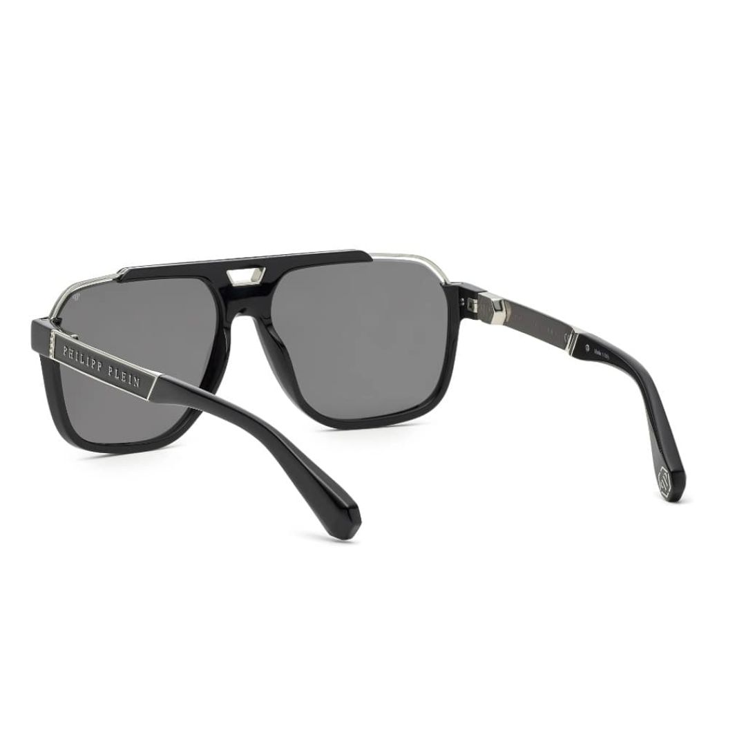 PHILIPP PLEI* 
飞行员墨镜🕶️金属细节丰富
镜腿上饰有品牌字样标识～
原版开发，细节满分💯