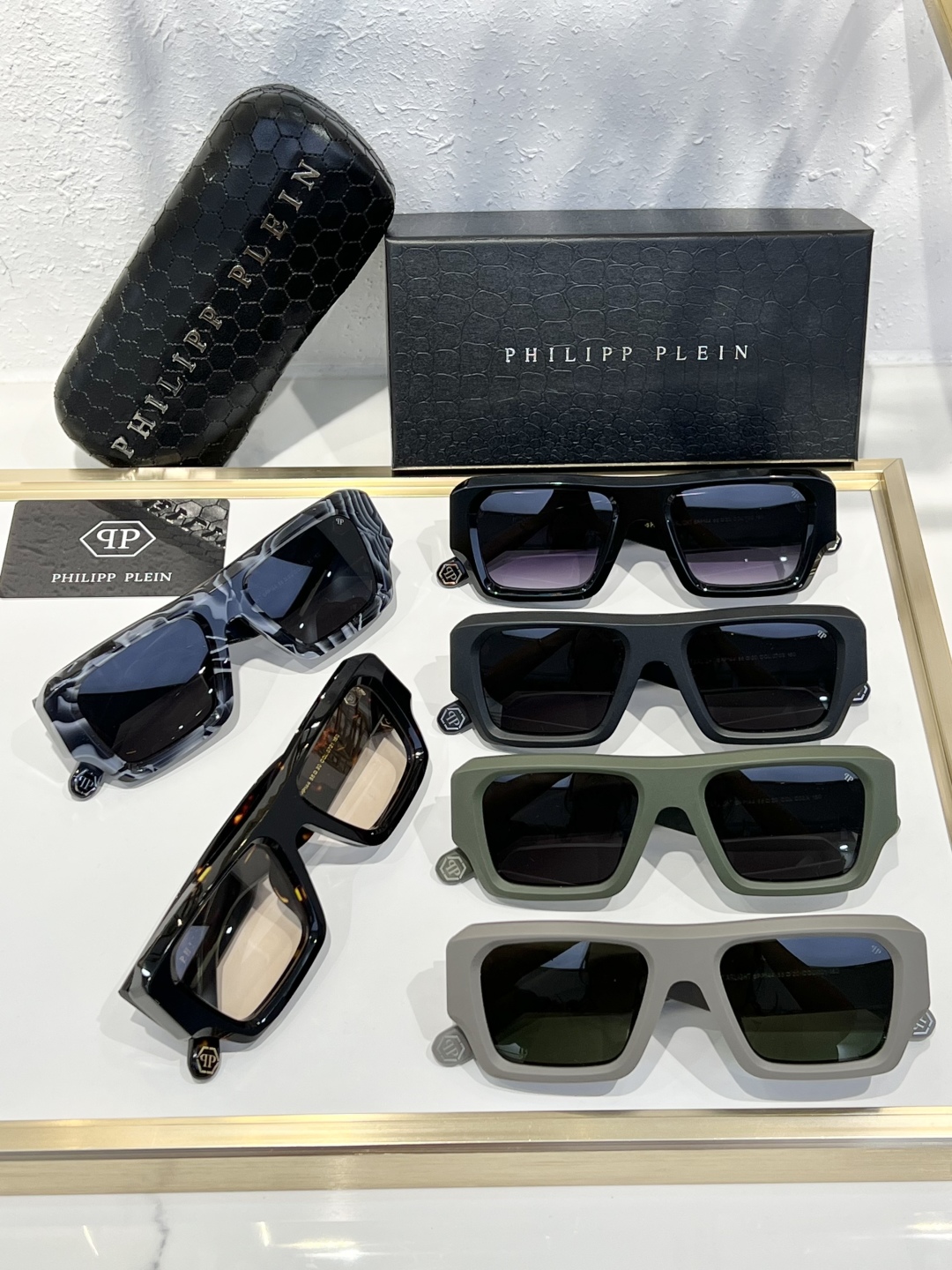 ￥270
PHILIPP PLEI* 菲利普.普莱恩～
TOP QUALITY
-原版开模
-镭射印字抹