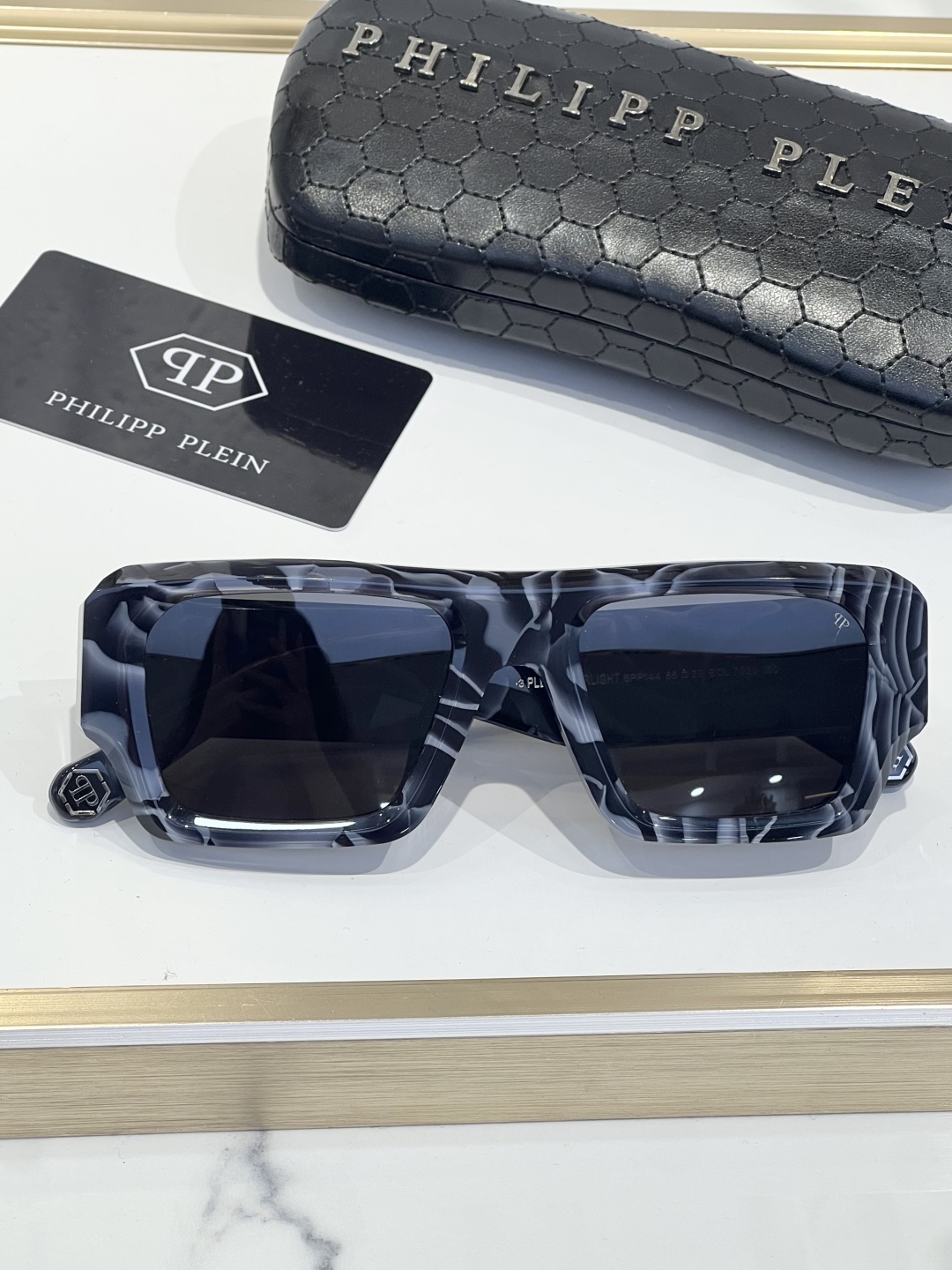 ￥270
PHILIPP PLEI* 菲利普.普莱恩～
TOP QUALITY
-原版开模
-镭射印字抹